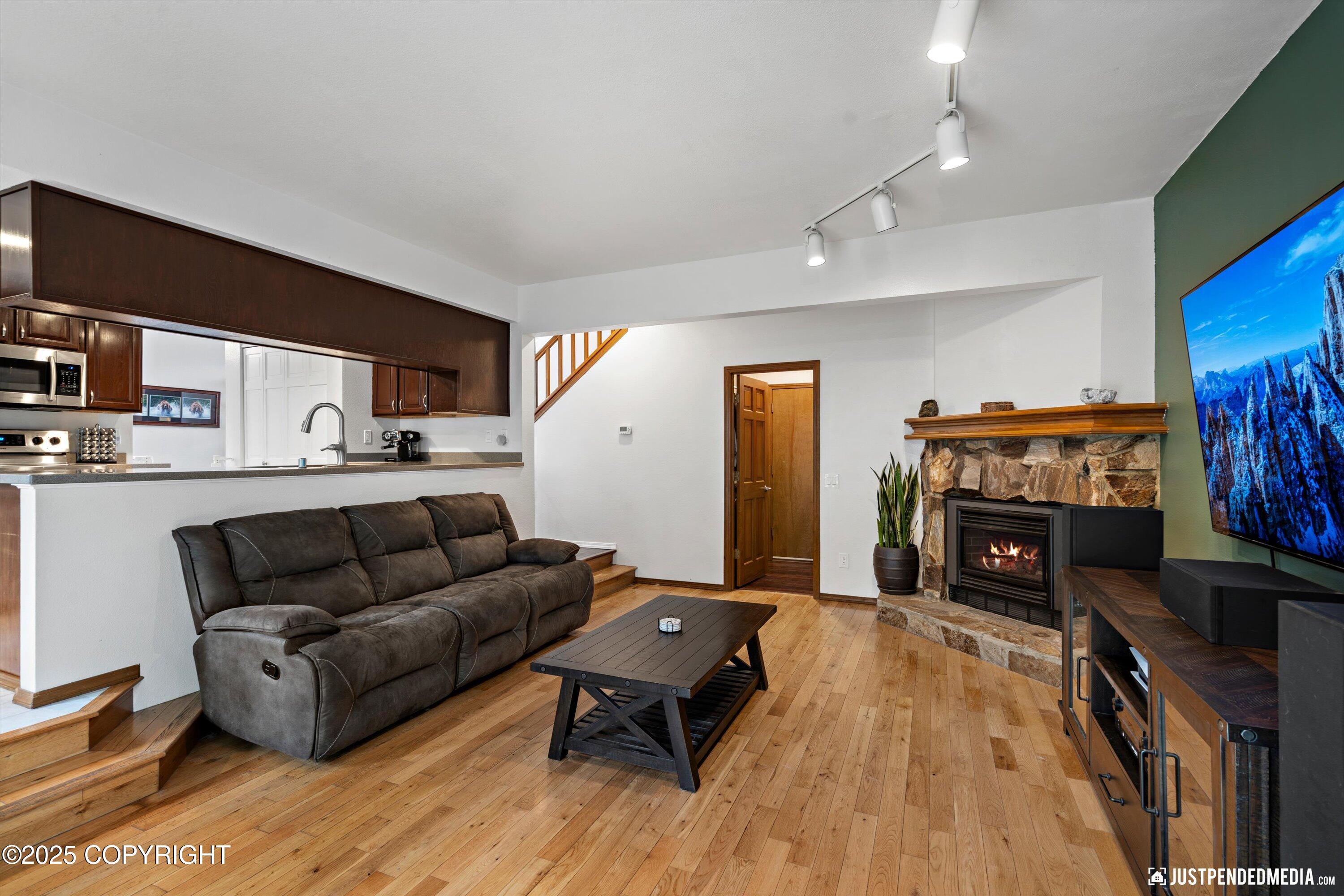 9170 Chipwood Circle