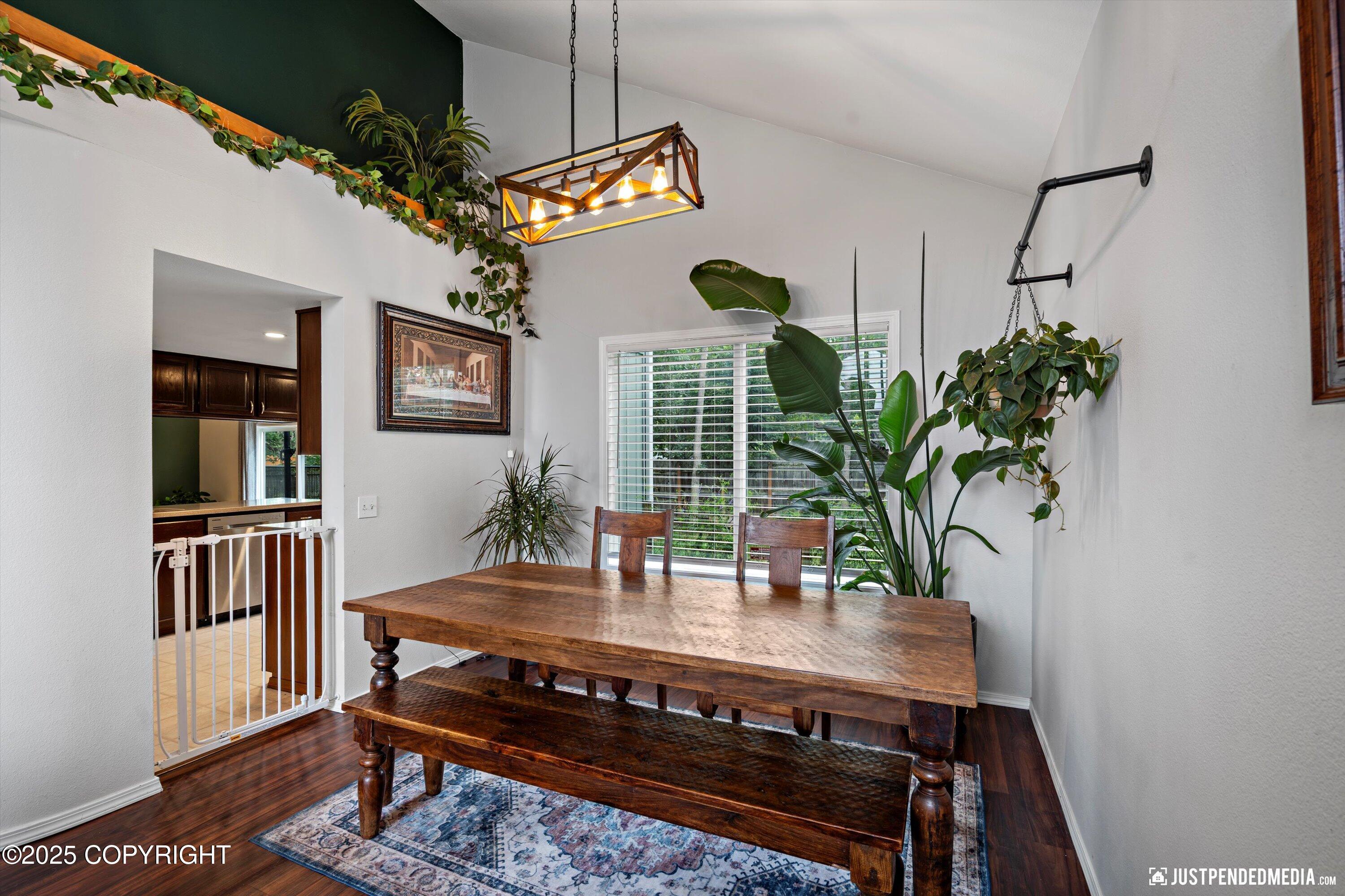 9170 Chipwood Circle