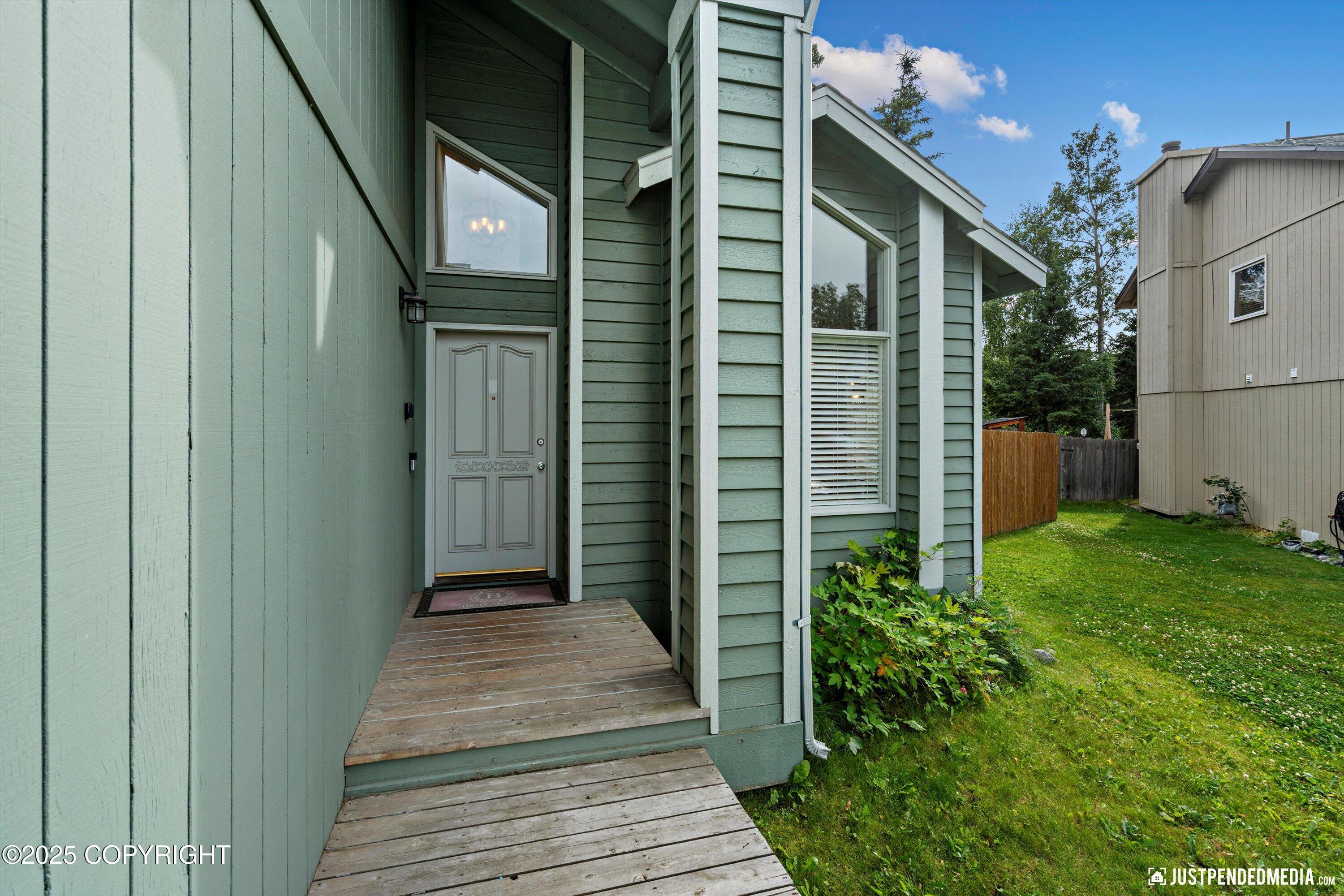 9170 Chipwood Circle