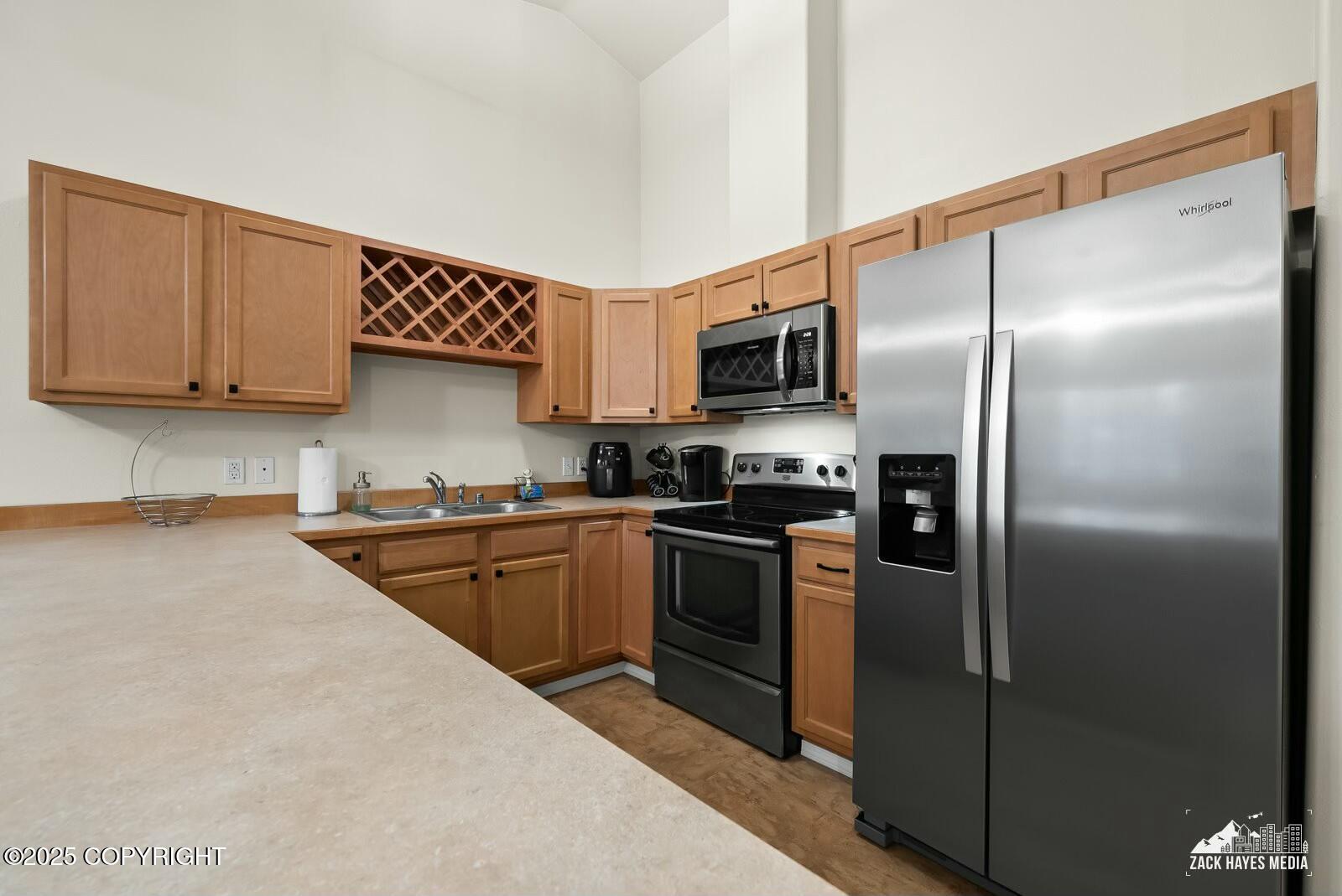 7284 Meadow Street # 9D