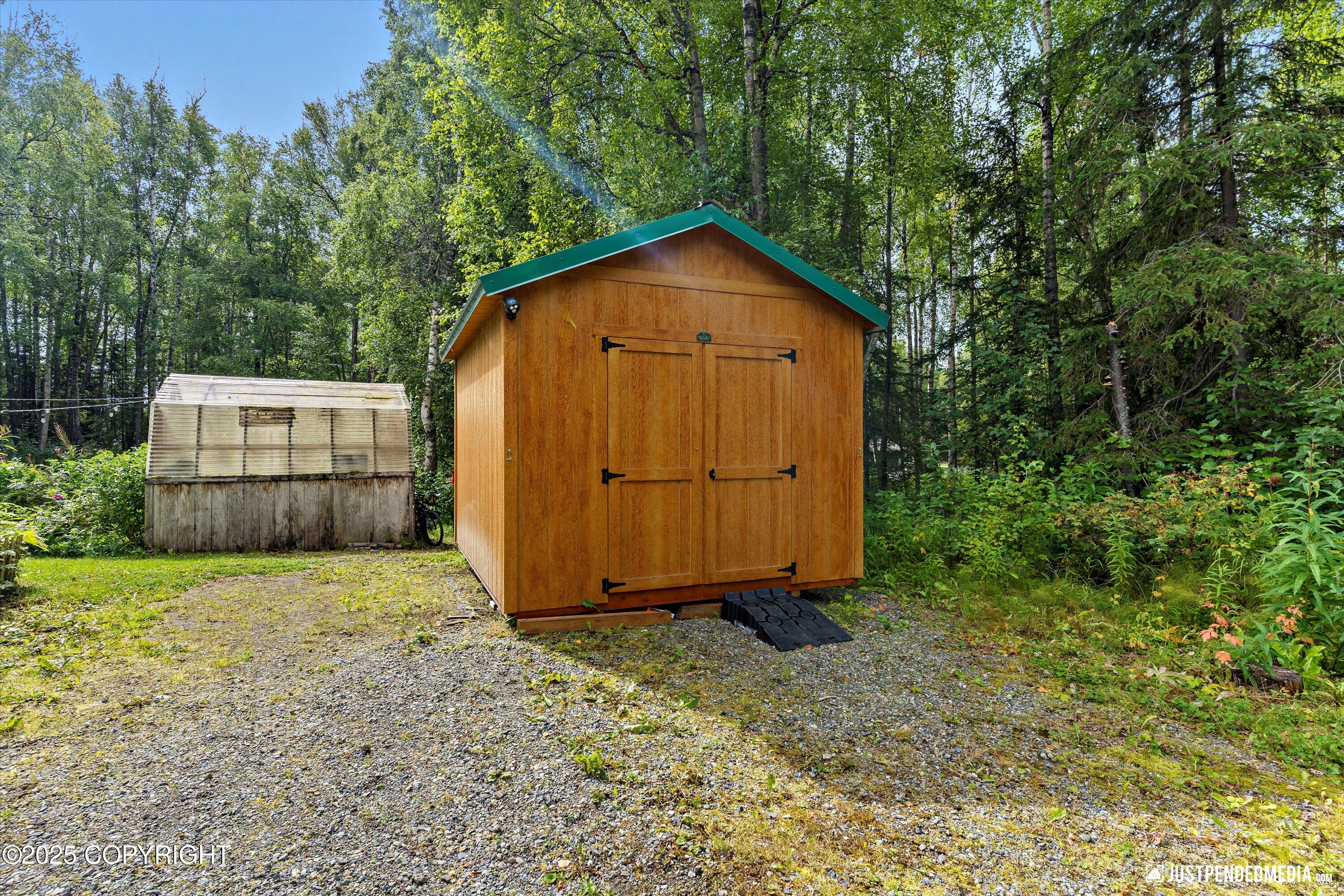 5090 W Clarion Avenue