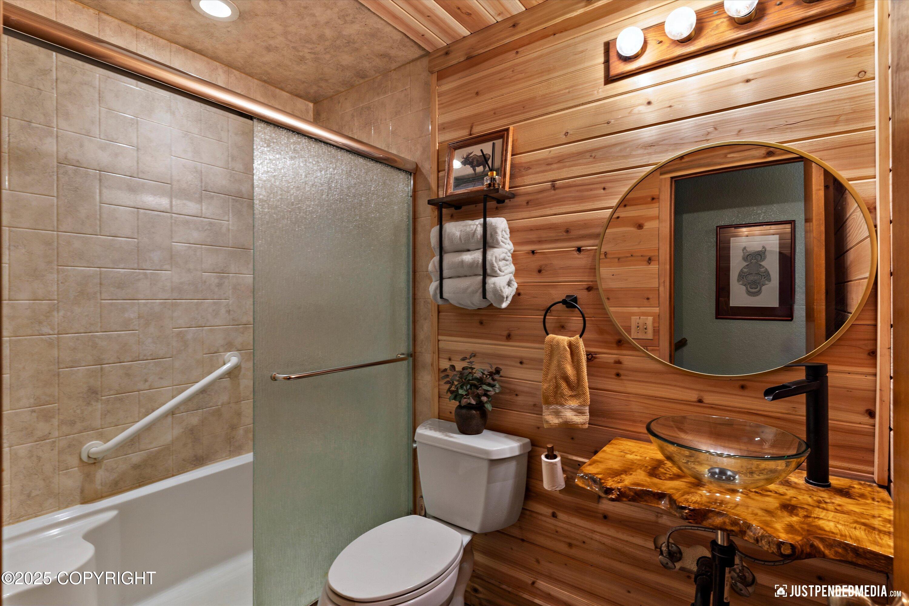 5090 W Clarion Avenue