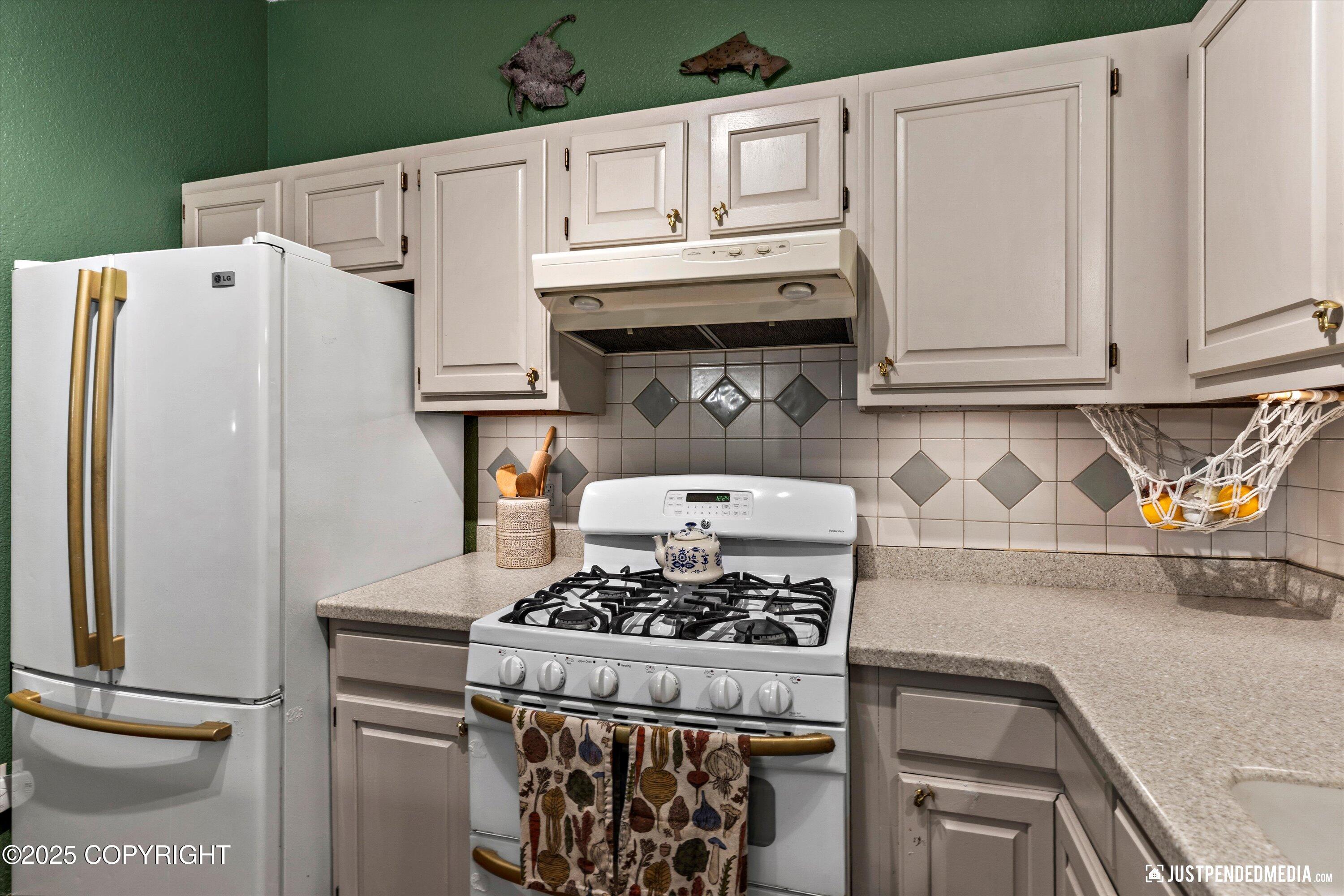 5090 W Clarion Avenue