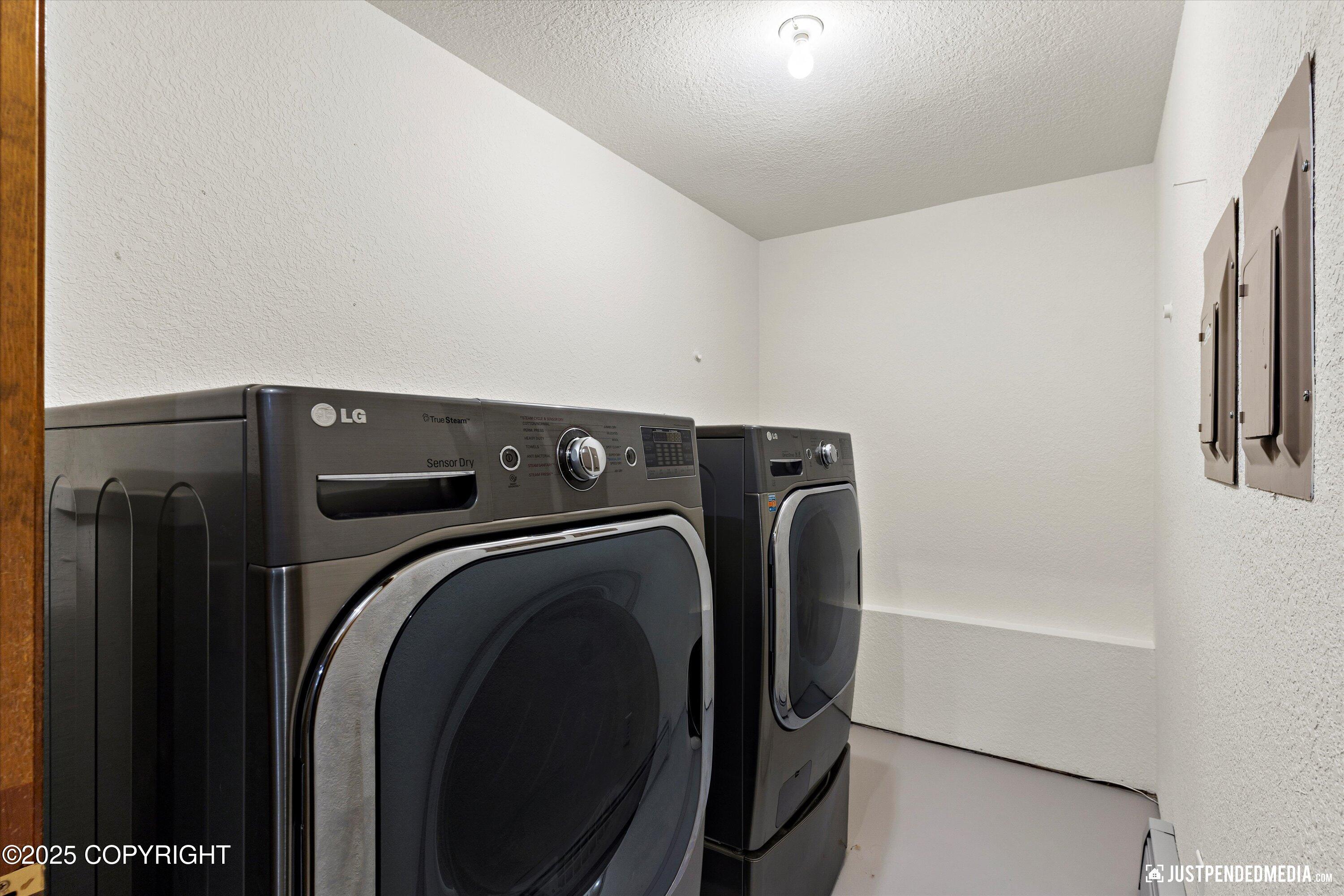 5090 W Clarion Avenue