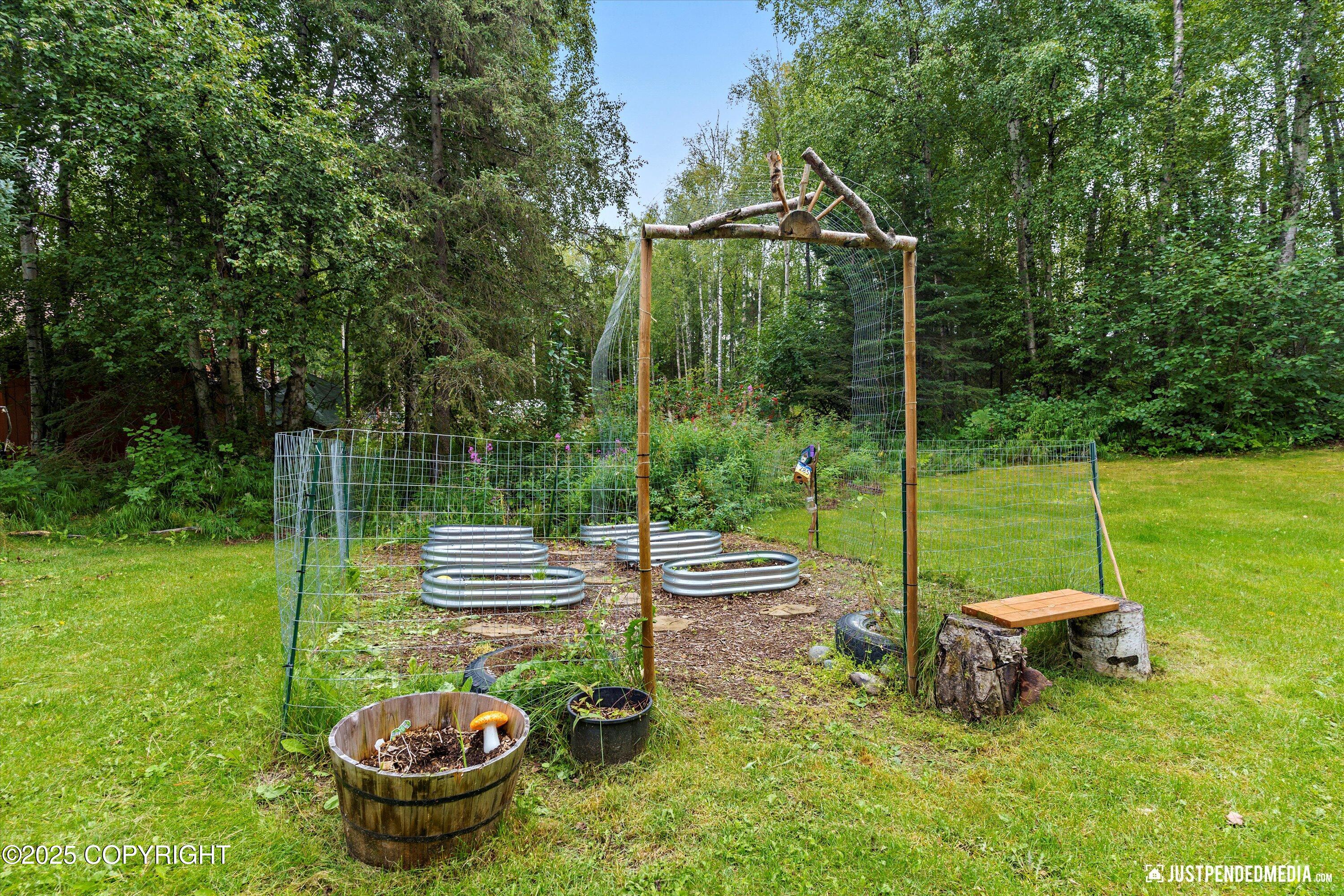 5090 W Clarion Avenue