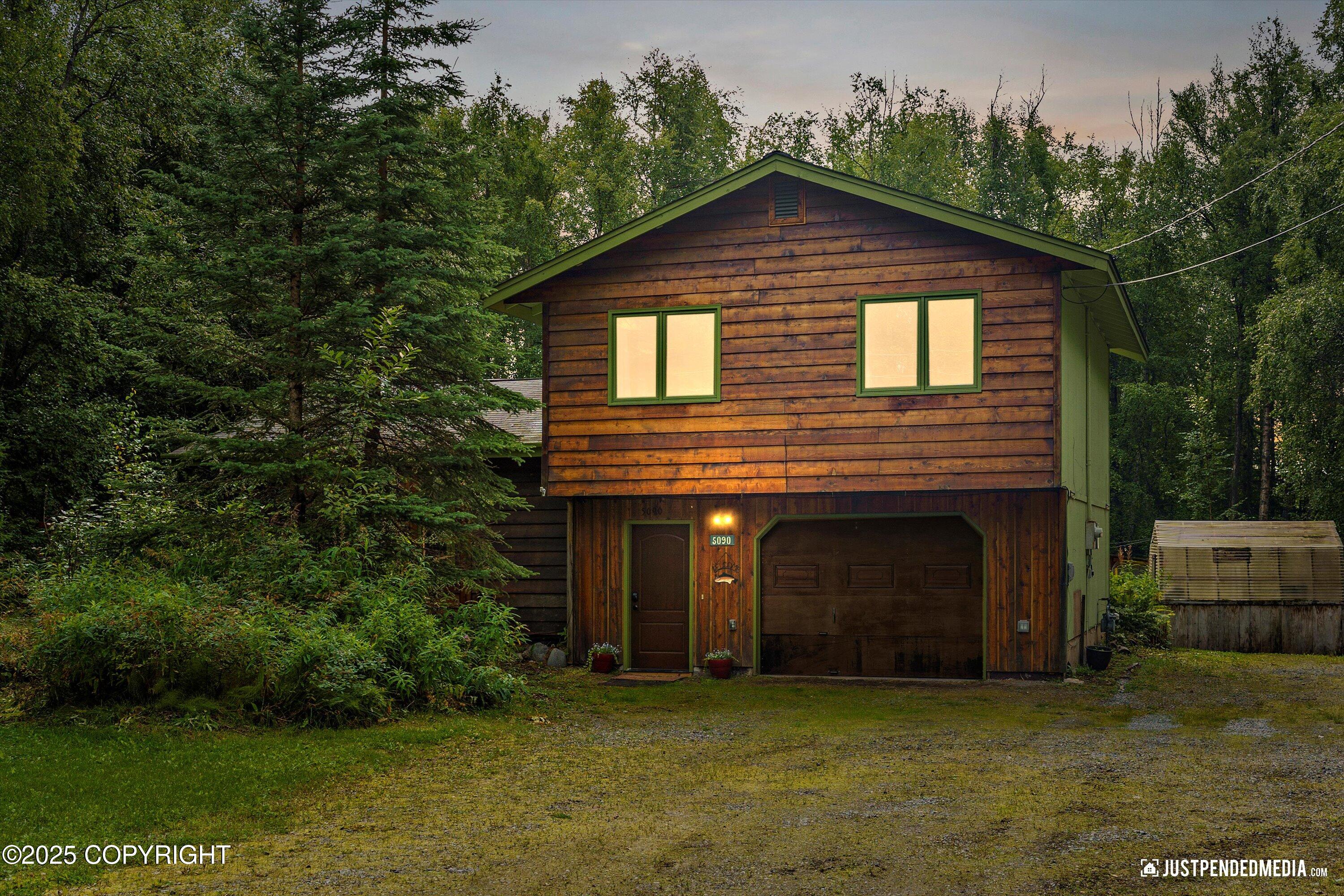 5090 W Clarion Avenue