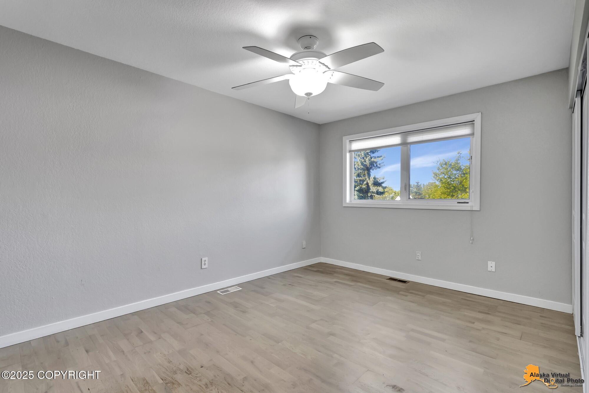 2215 Sunburst Circle