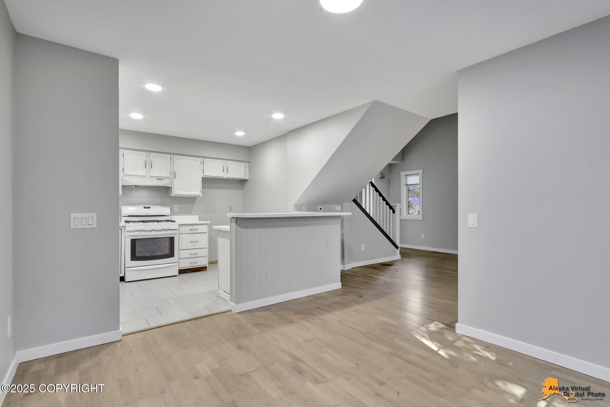 2215 Sunburst Circle