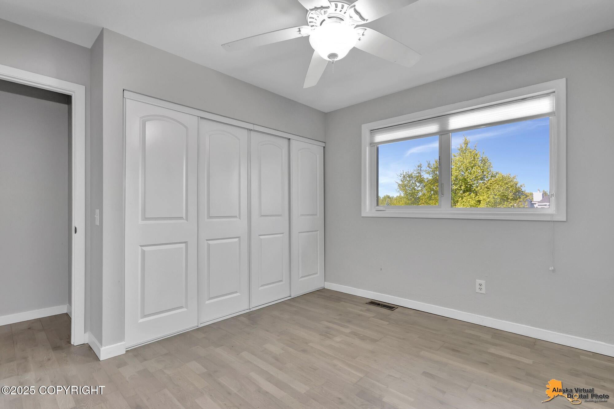 2215 Sunburst Circle