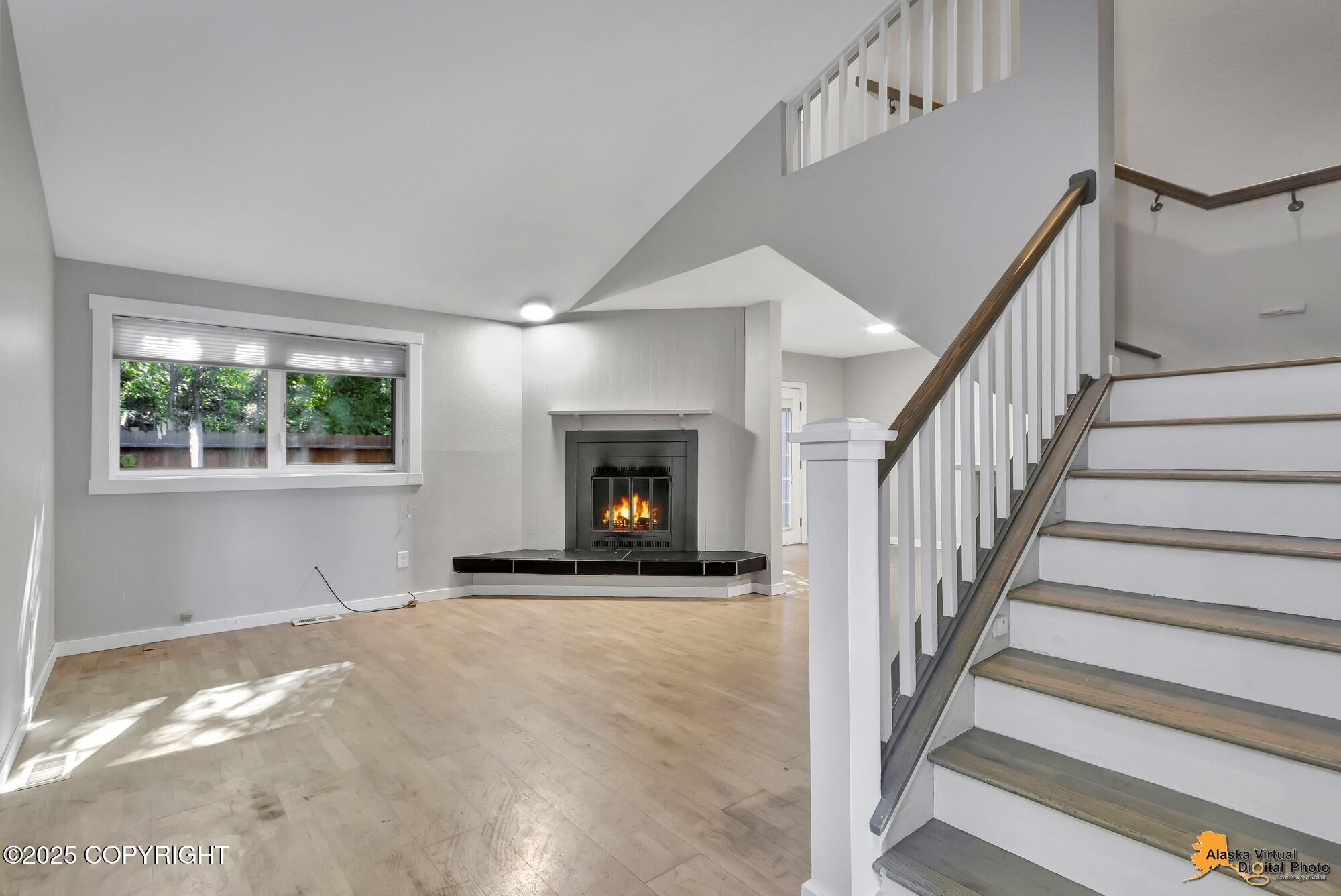 2215 Sunburst Circle