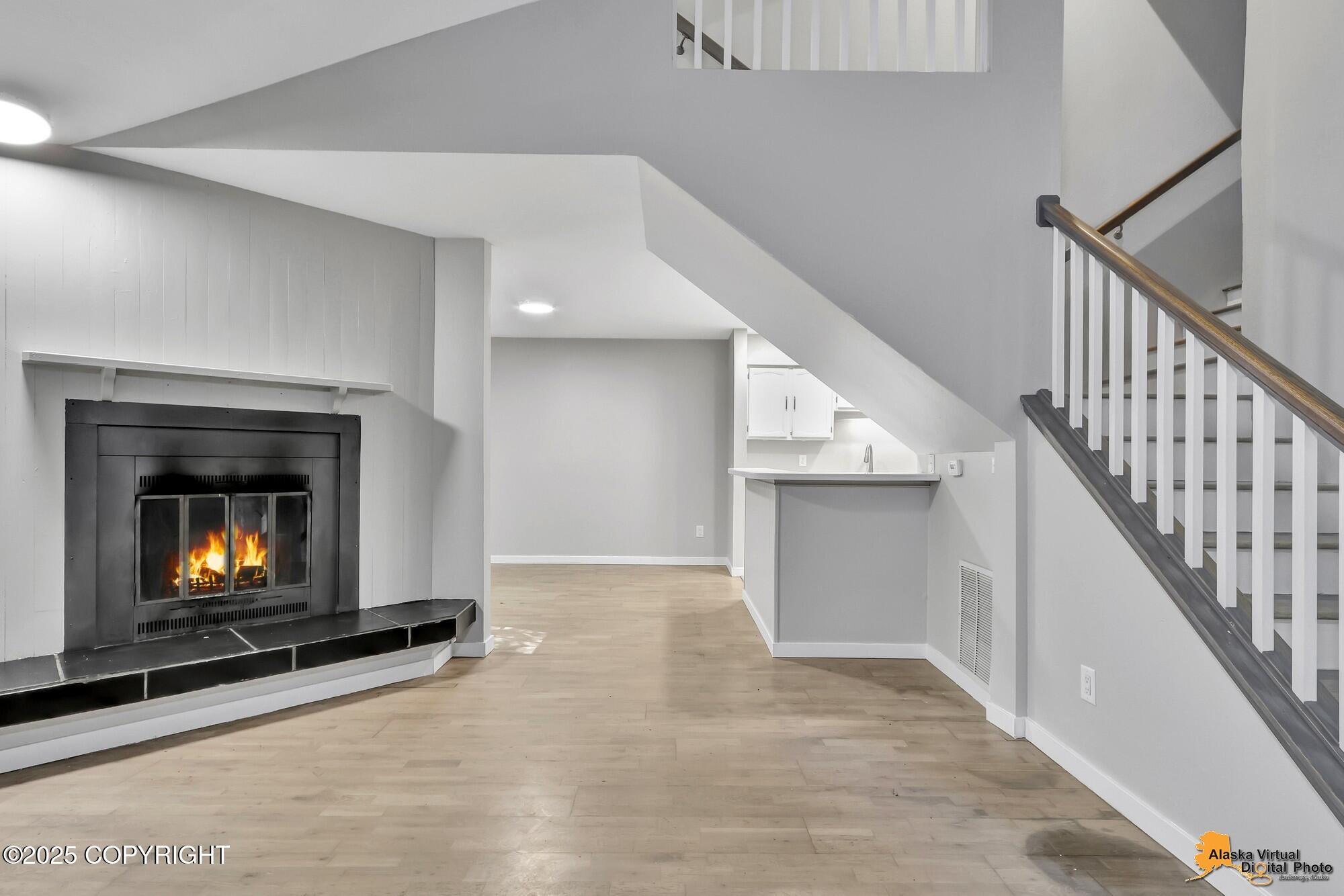 2215 Sunburst Circle