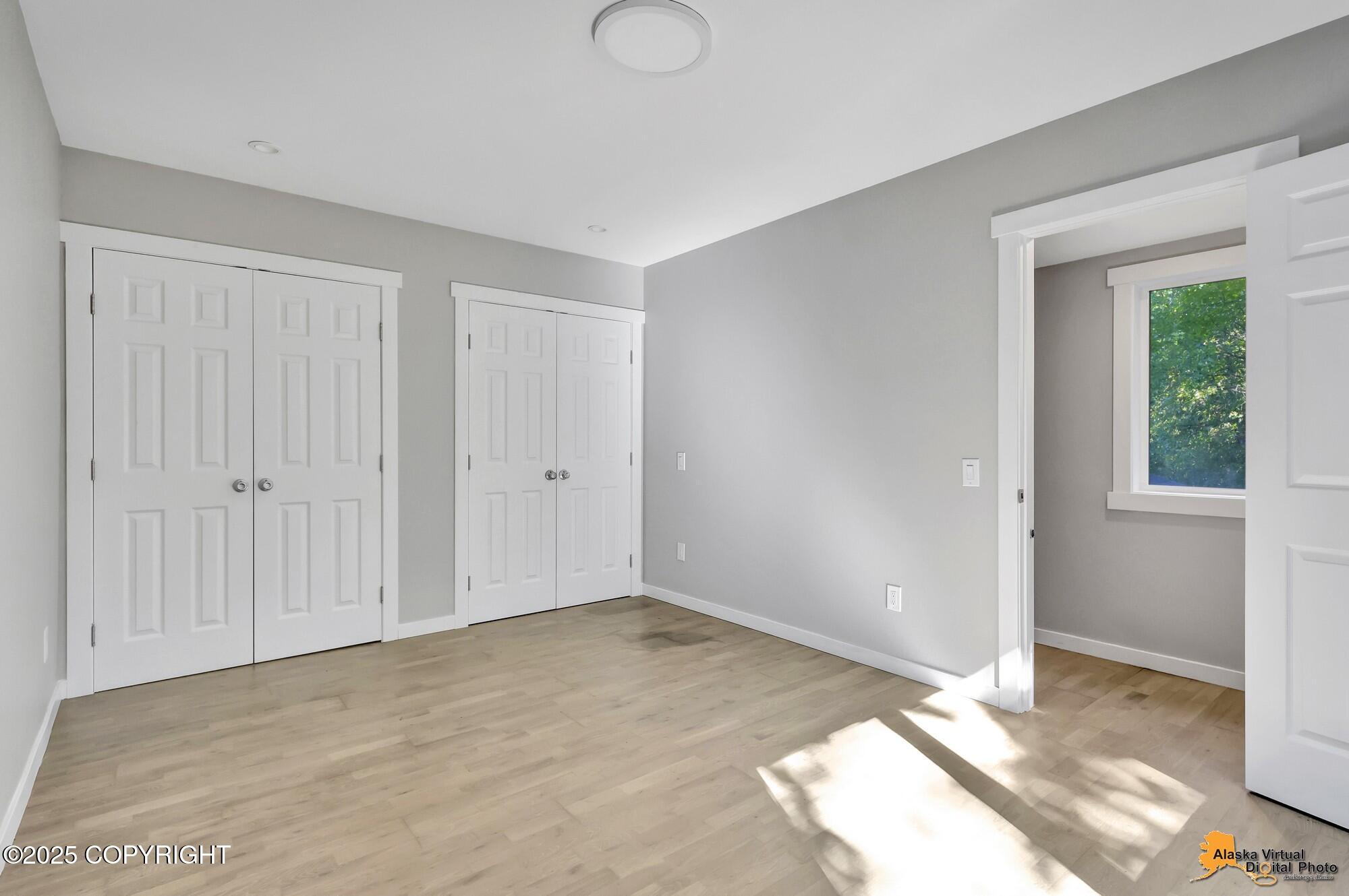 2215 Sunburst Circle