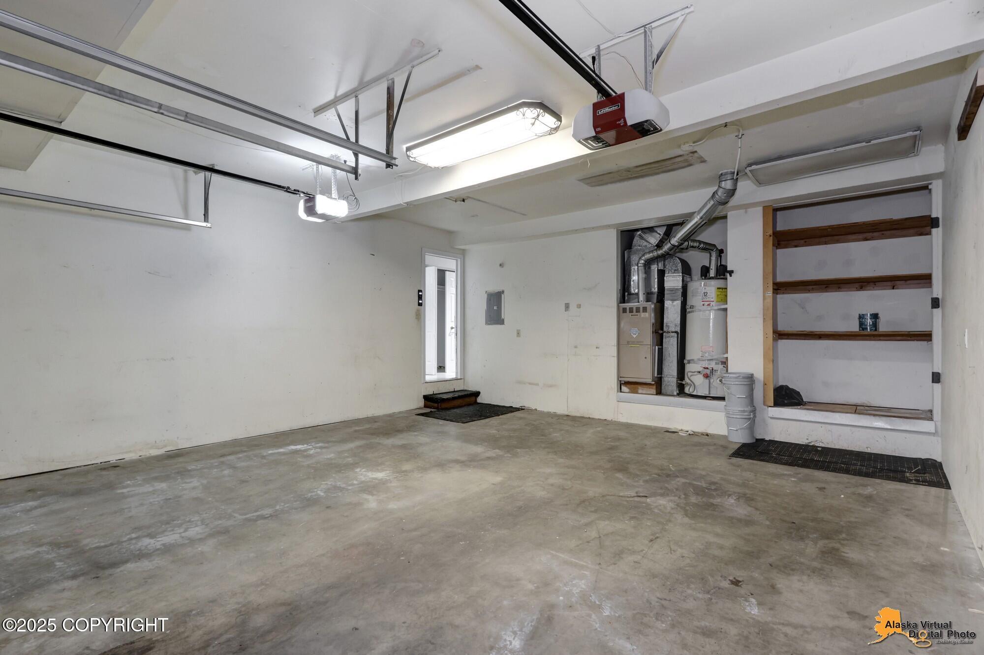 2215 Sunburst Circle