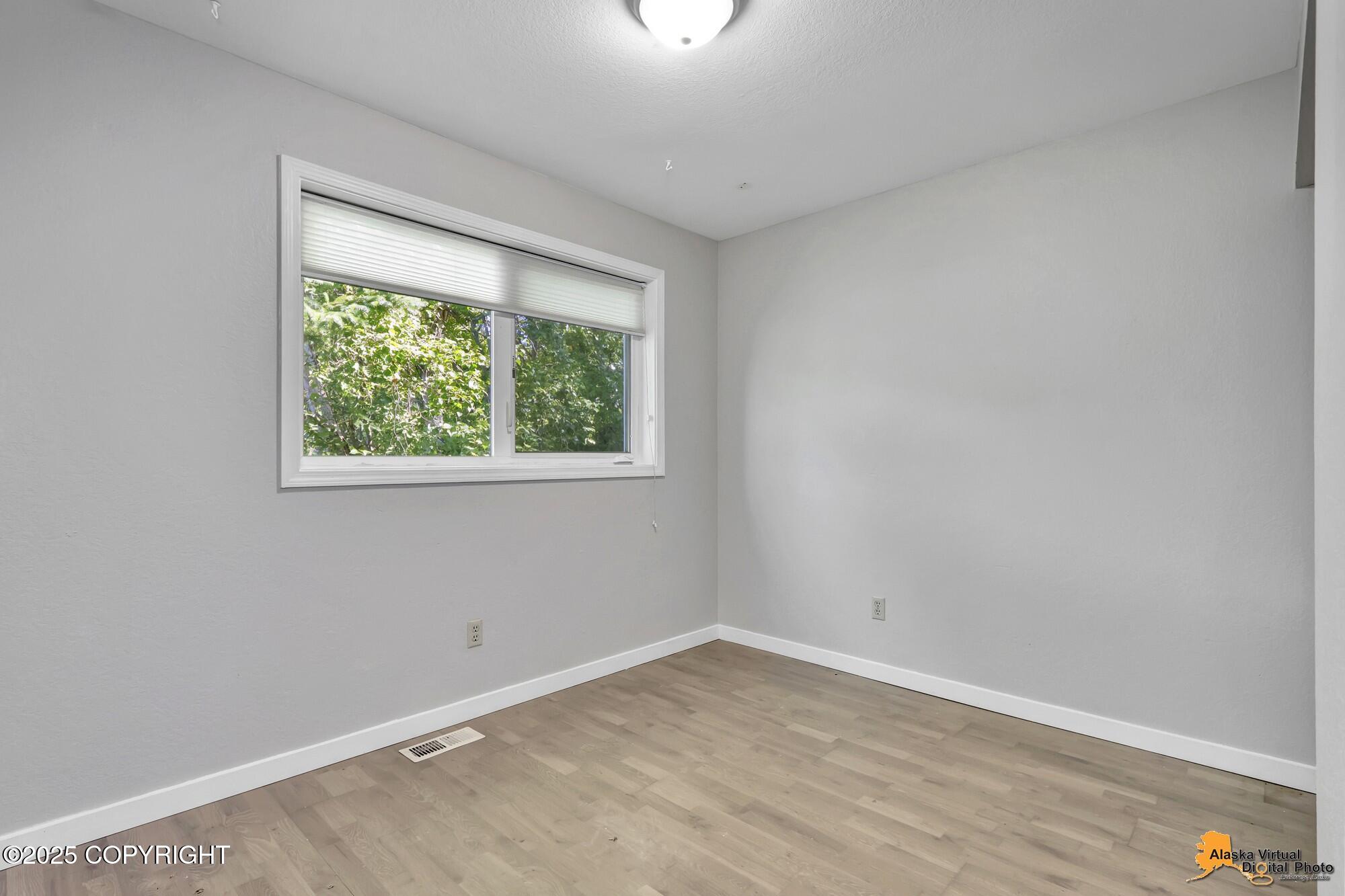 2215 Sunburst Circle