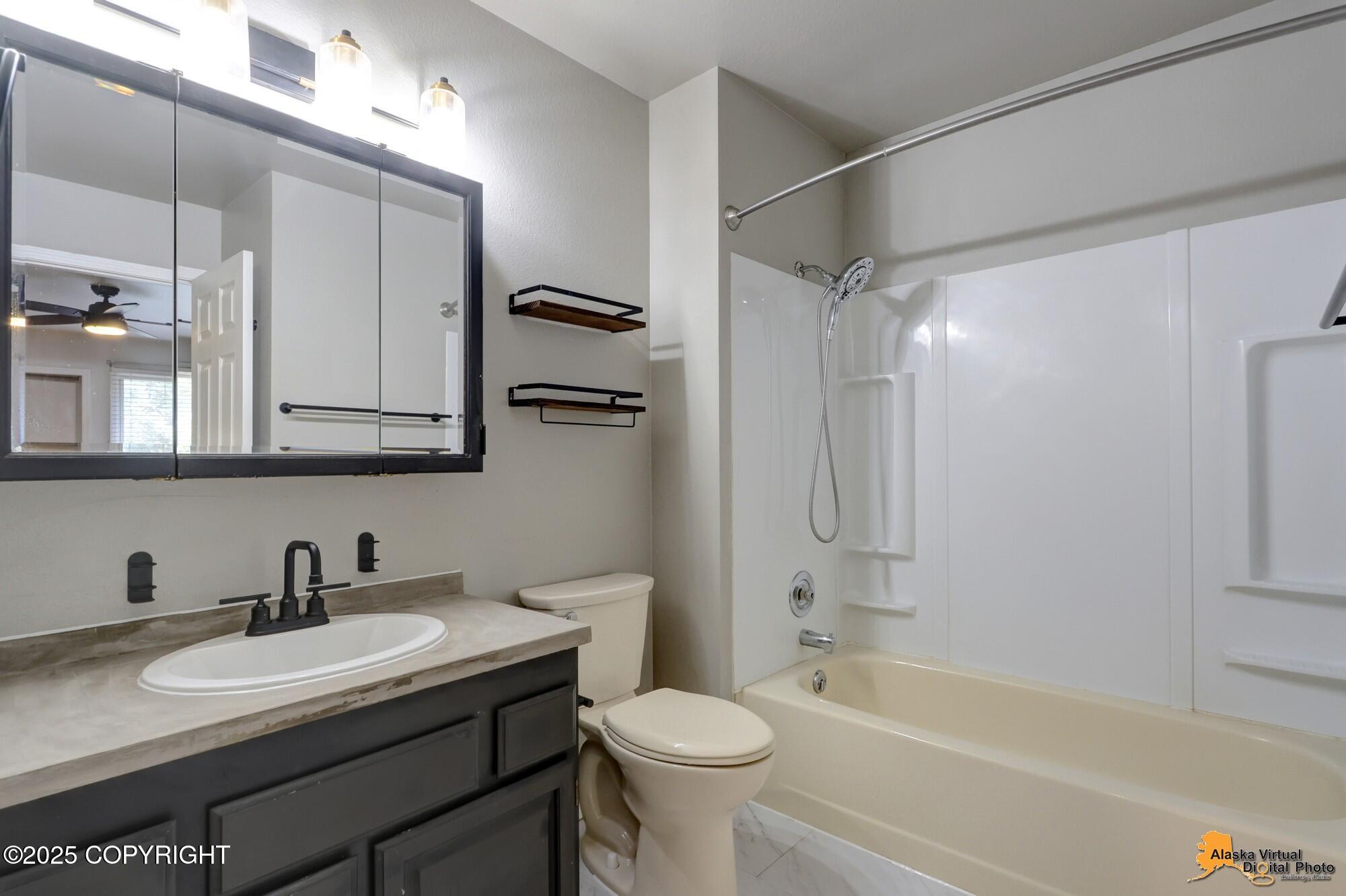 10620 Commodore Drive