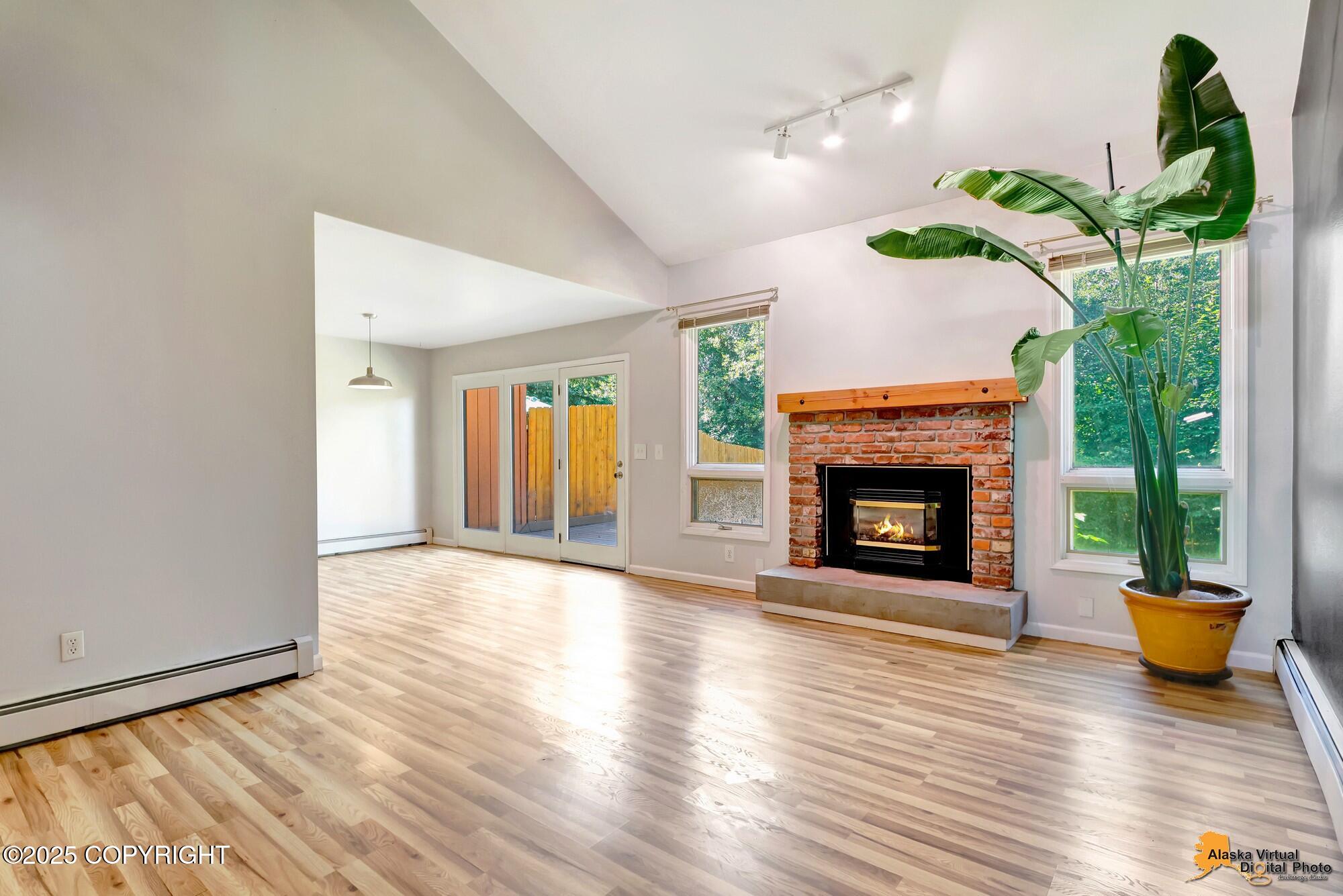 10620 Commodore Drive