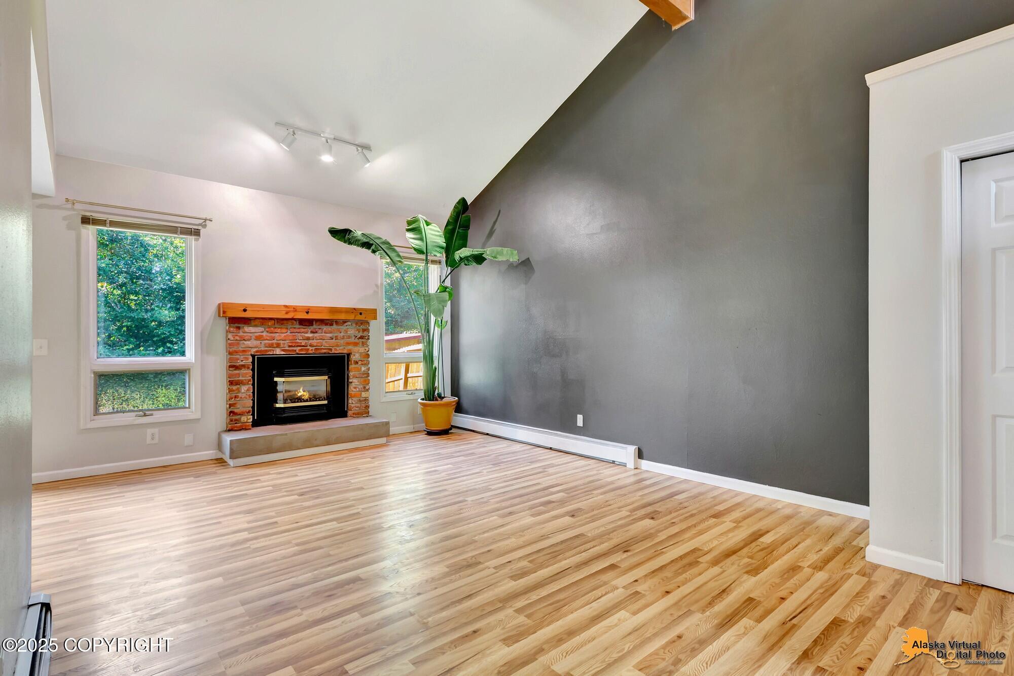 10620 Commodore Drive