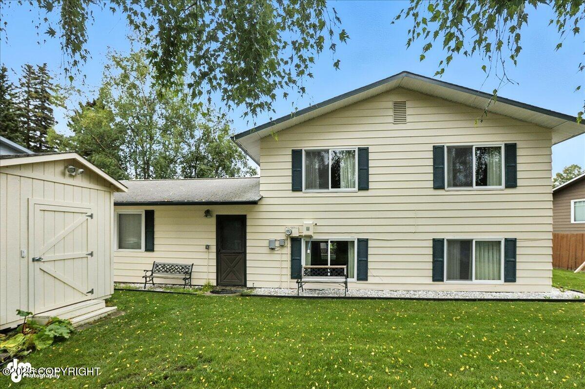 4571 Montrose Circle