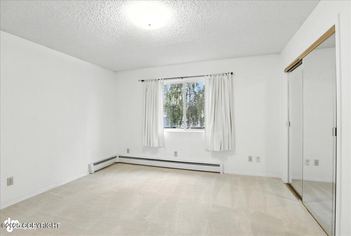 4571 Montrose Circle