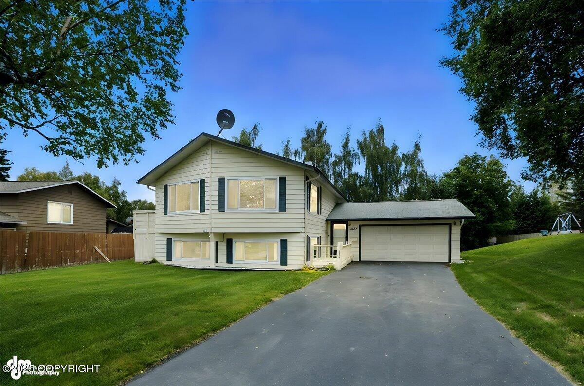 4571 Montrose Circle