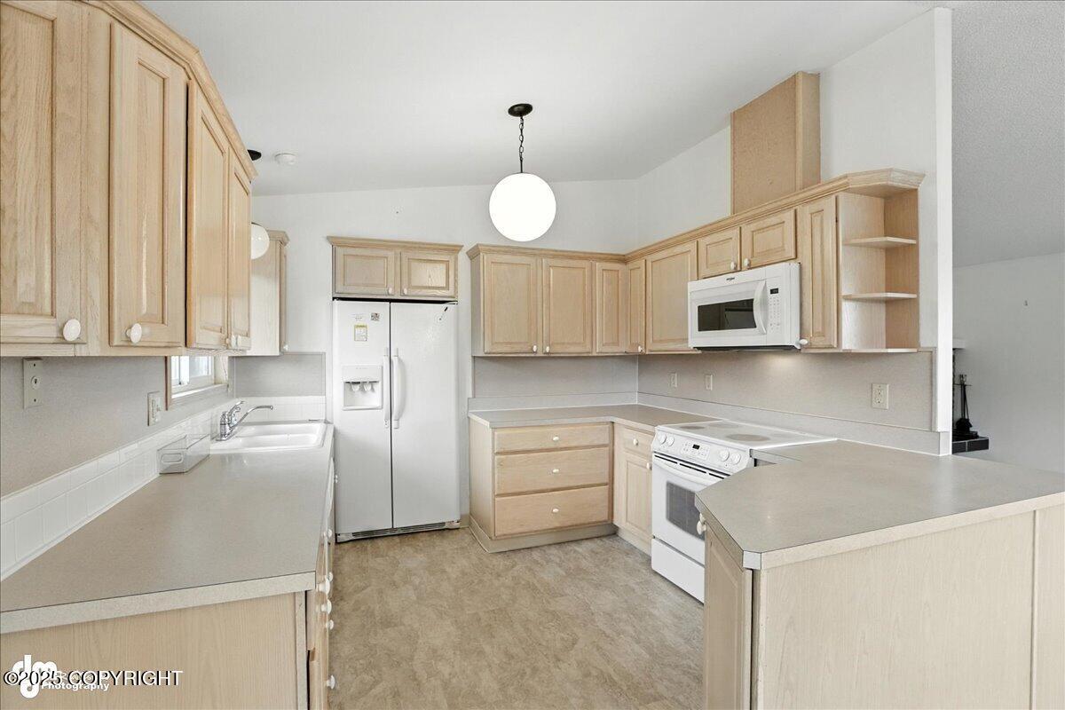 4571 Montrose Circle