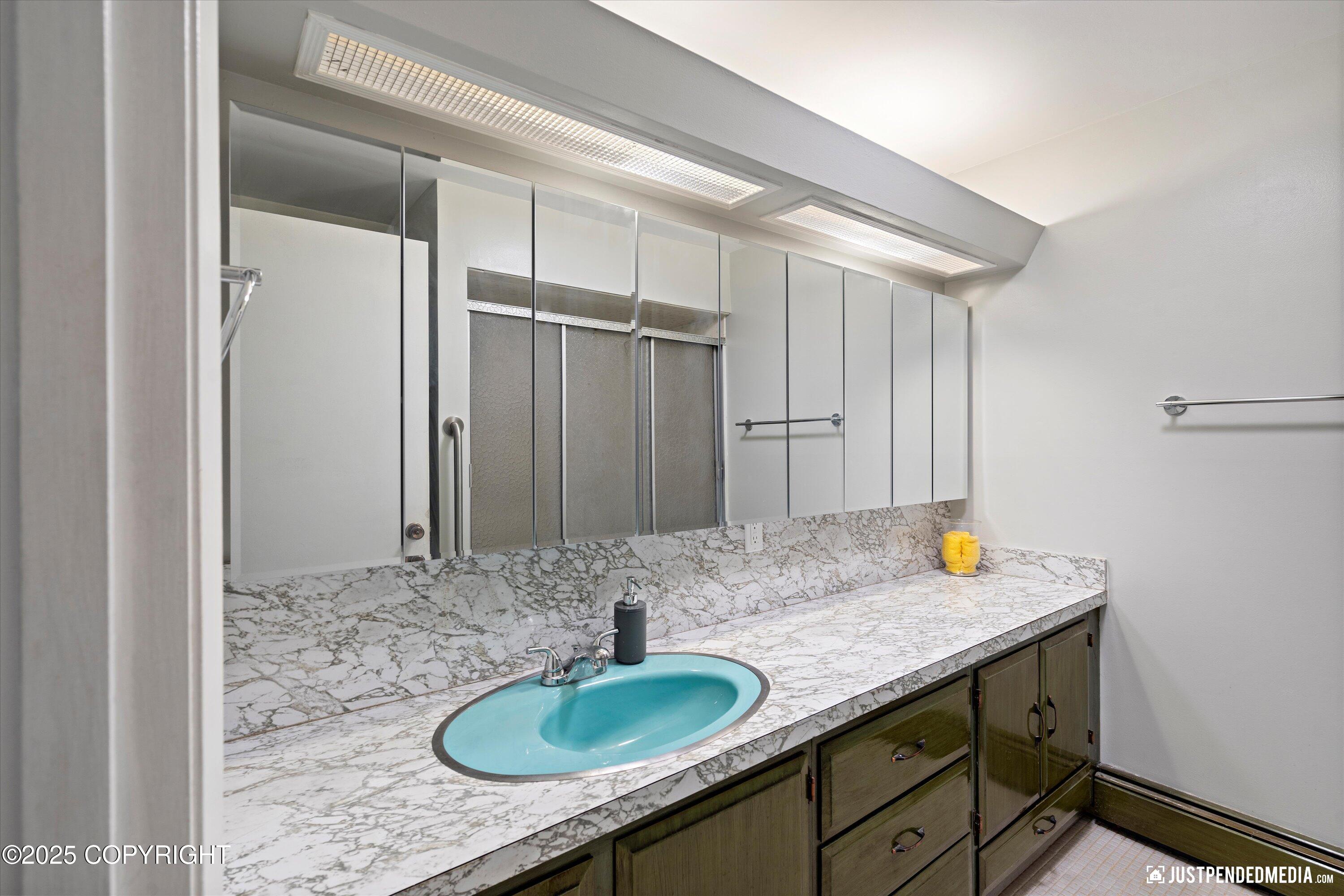 309 E Harvard Avenue