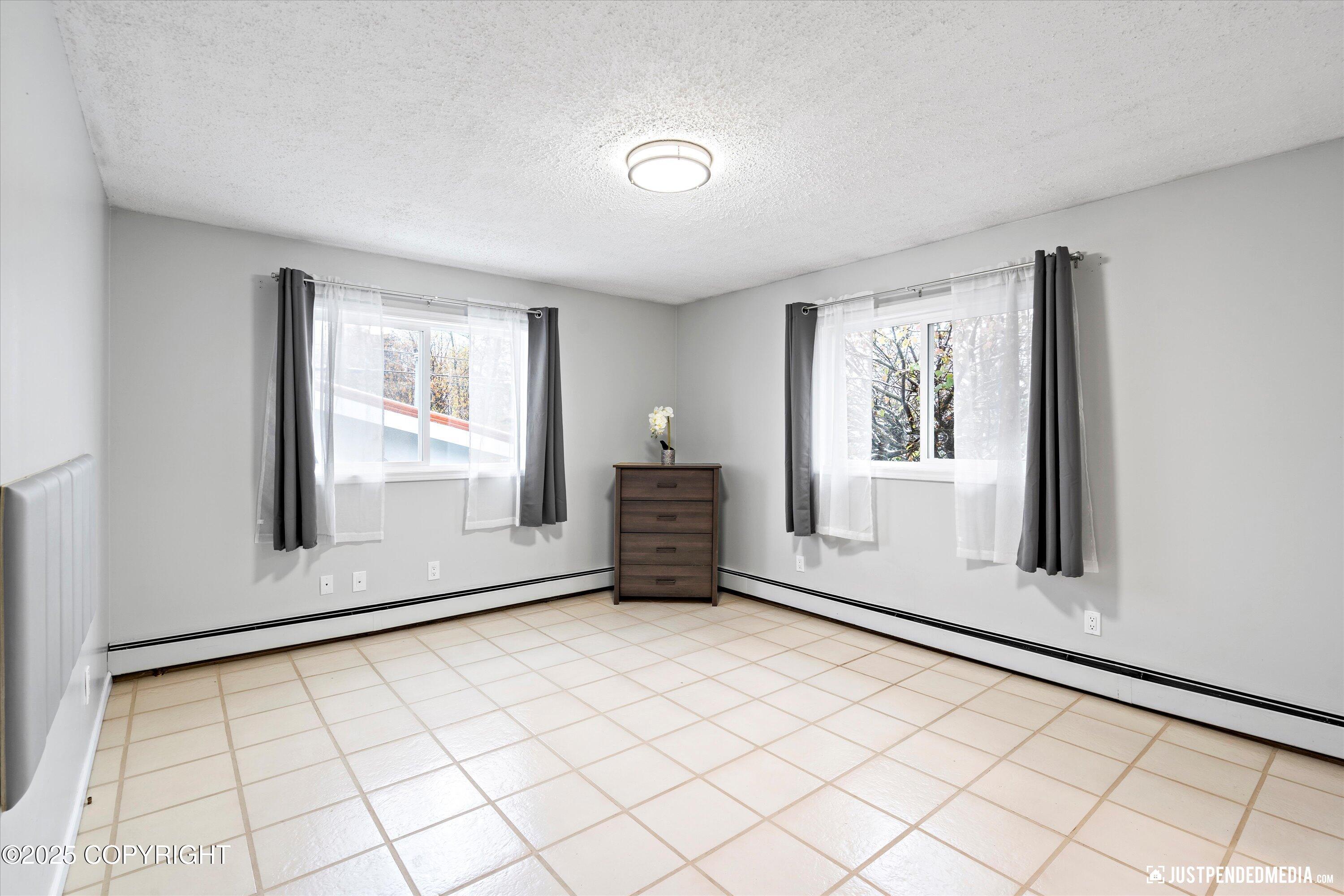 309 E Harvard Avenue