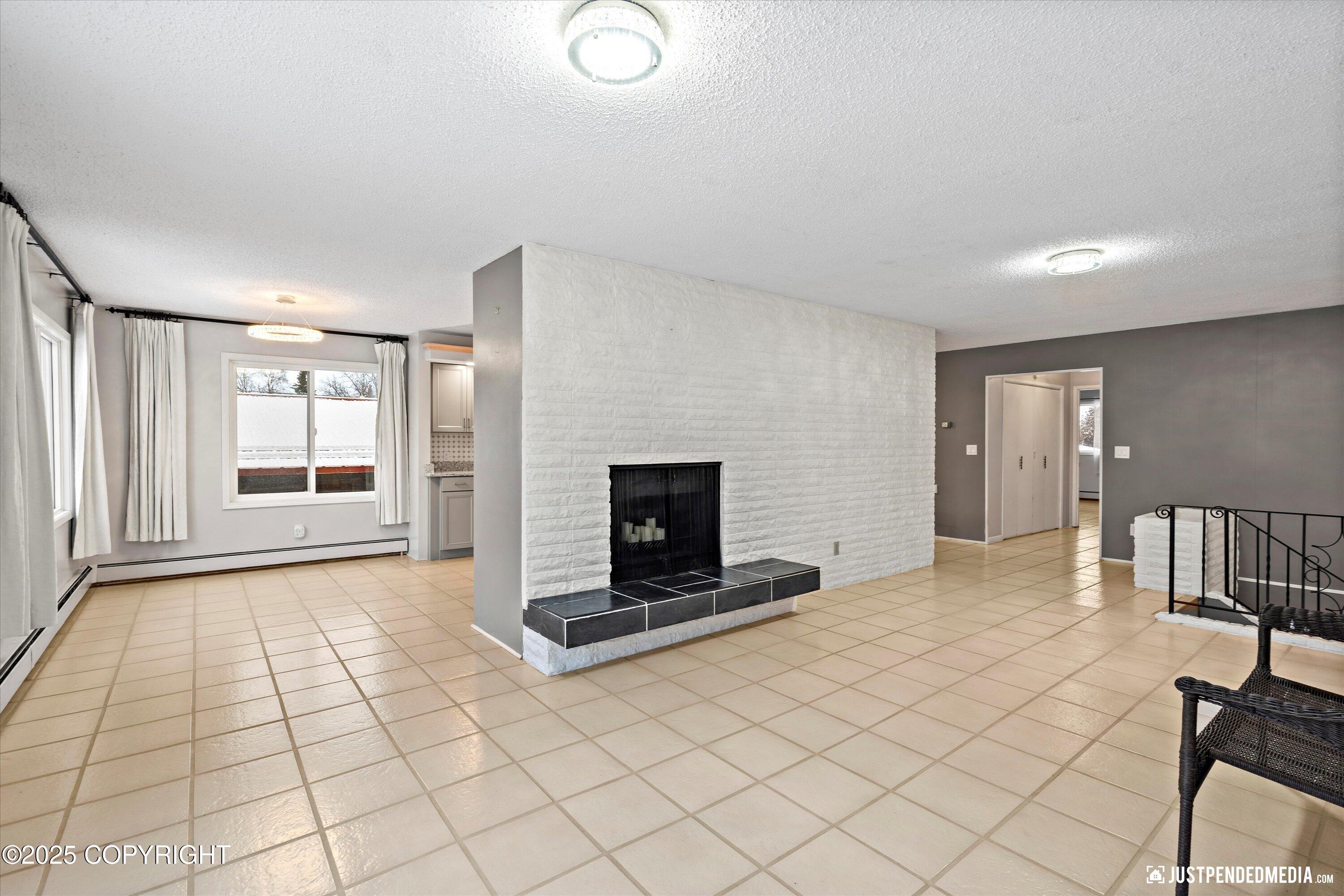 309 E Harvard Avenue