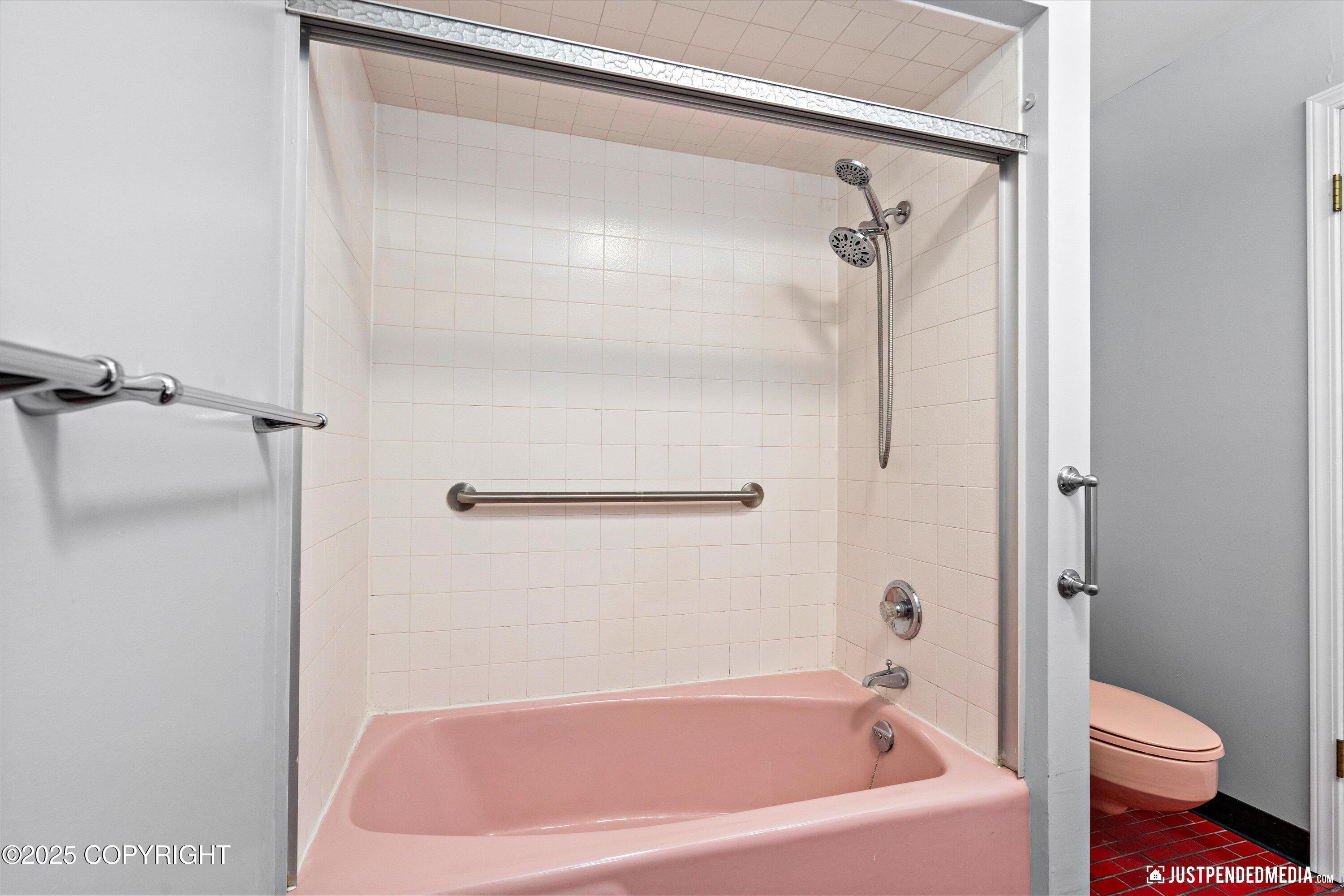 309 E Harvard Avenue