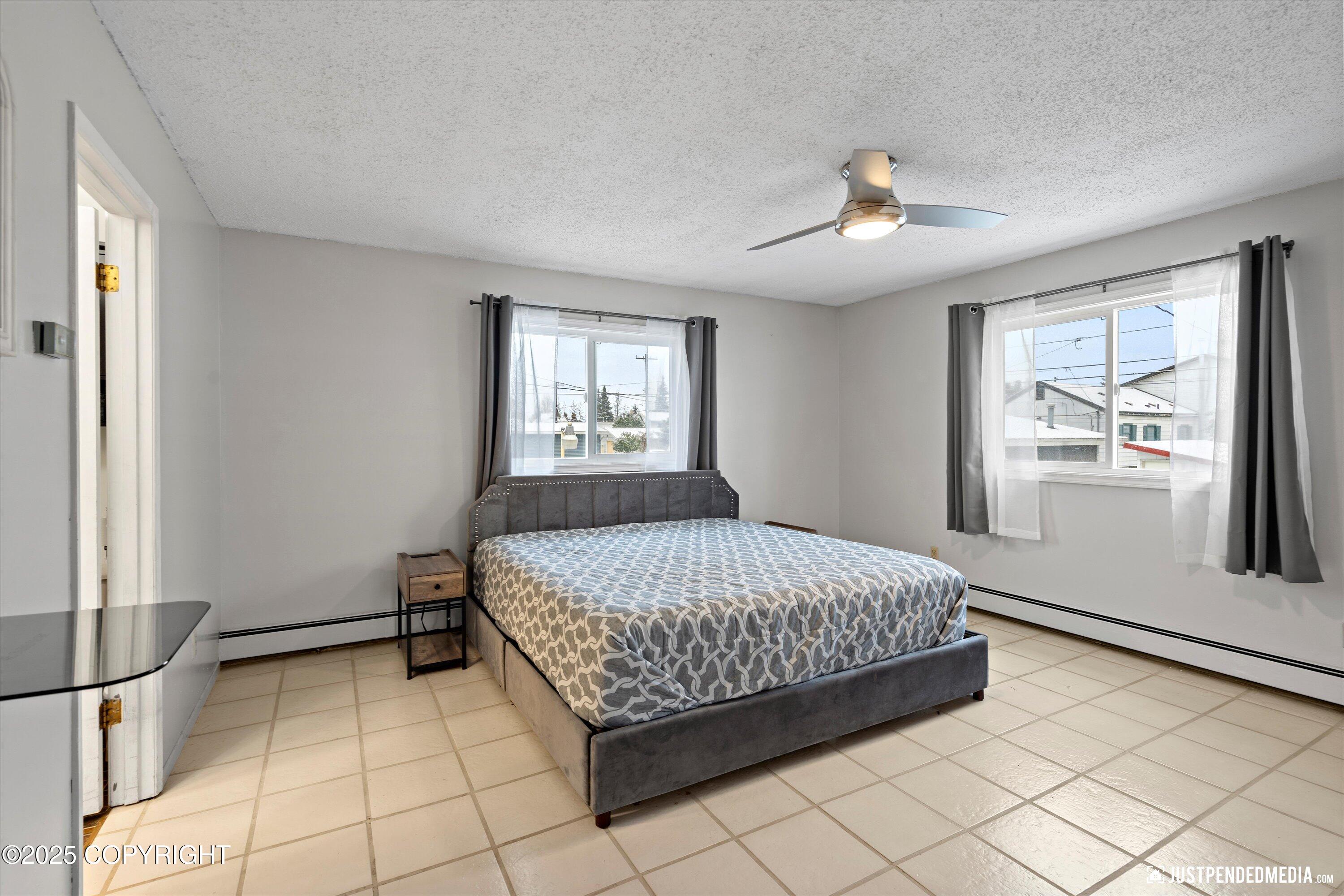 309 E Harvard Avenue