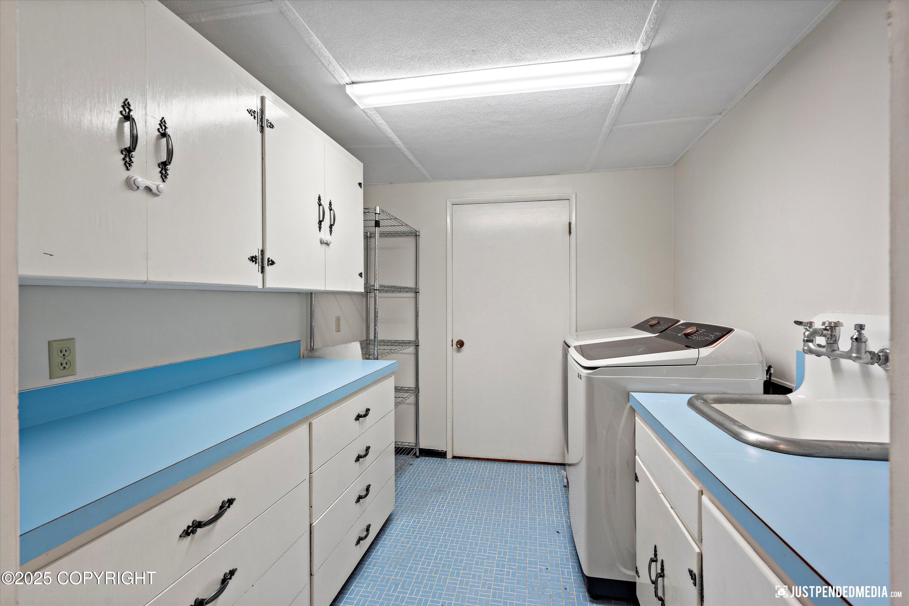 309 E Harvard Avenue