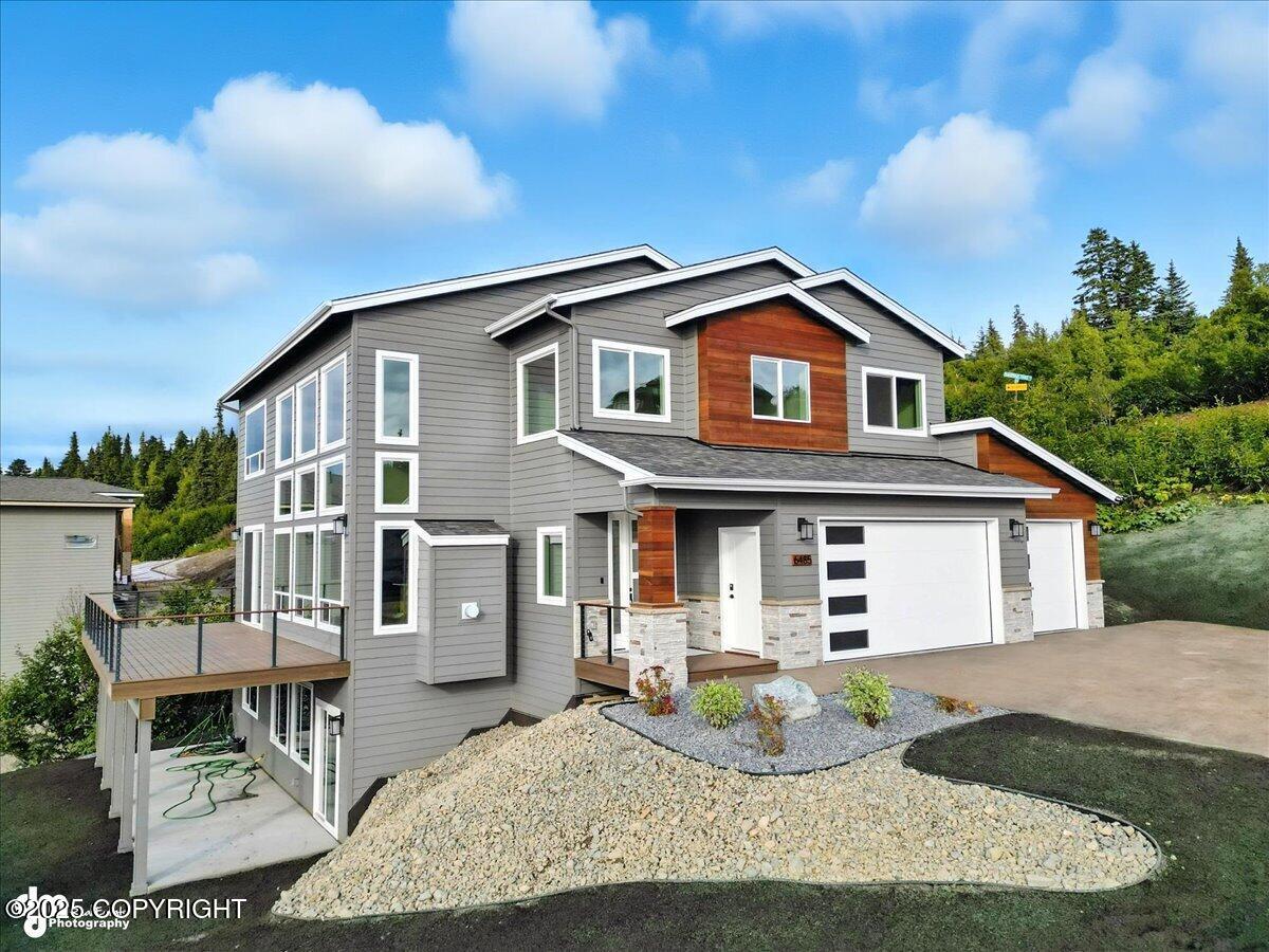 6485 Prominence Pointe Drive