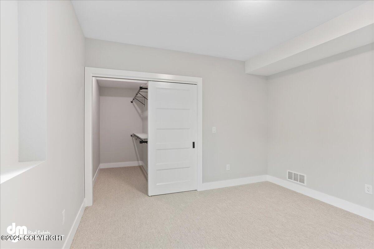 6485 Prominence Pointe Drive