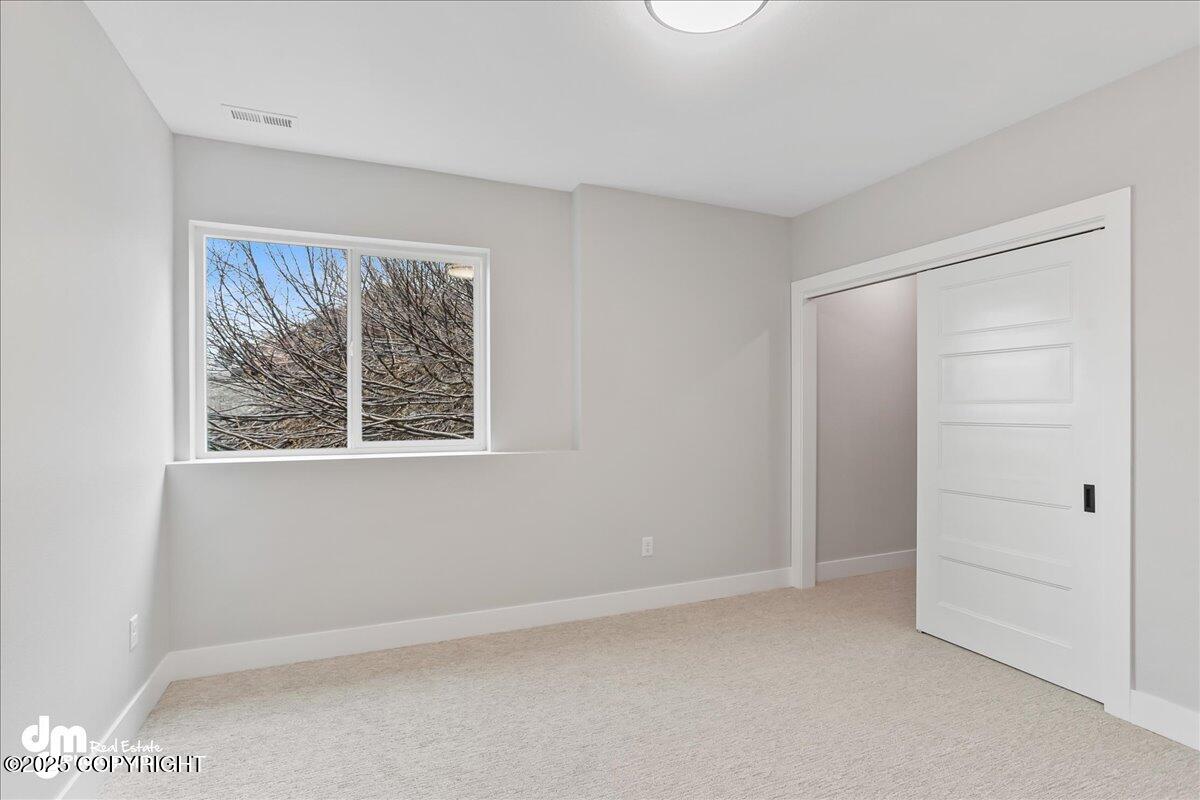 6485 Prominence Pointe Drive