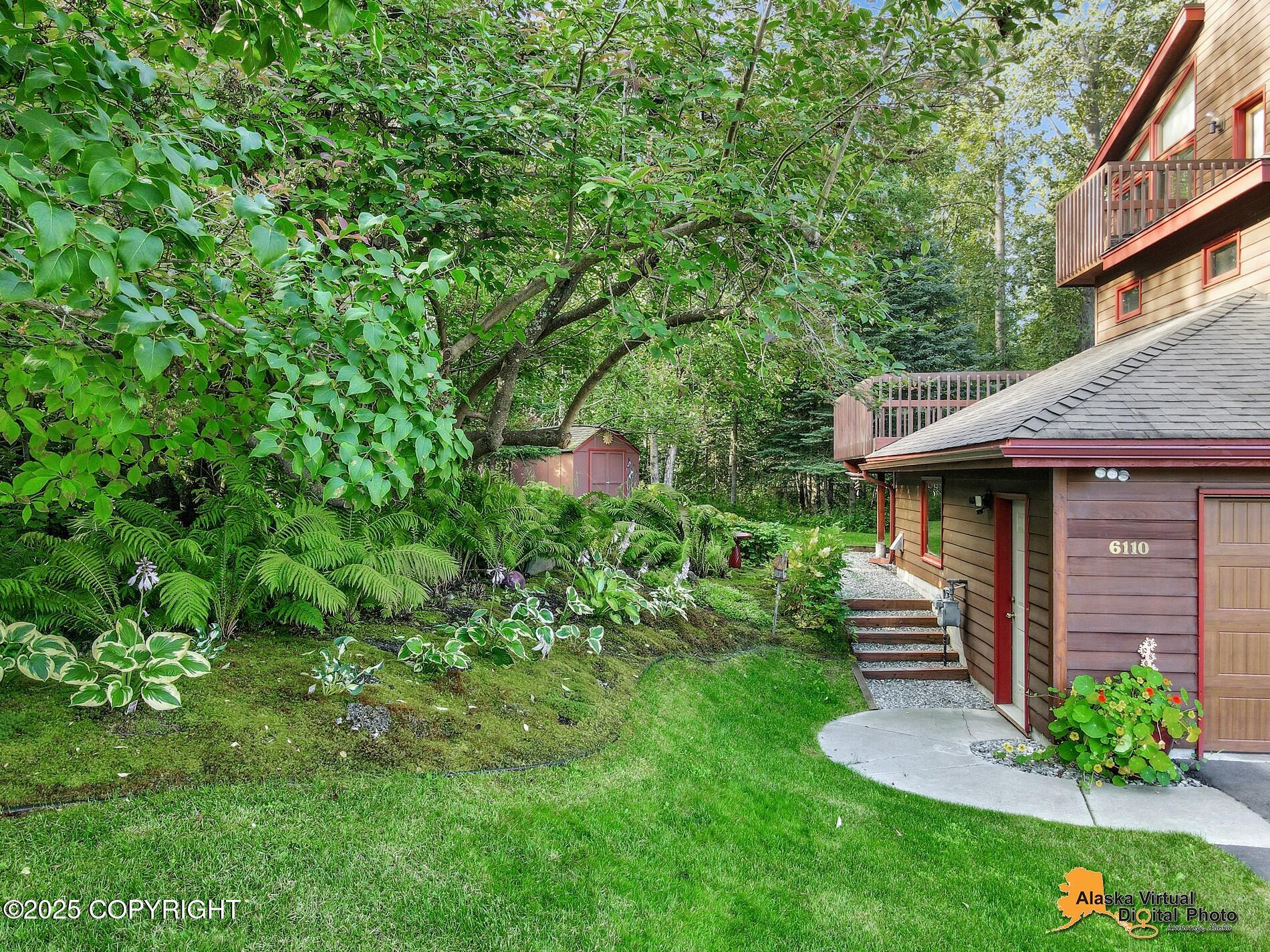 6110 Country Lane Circle