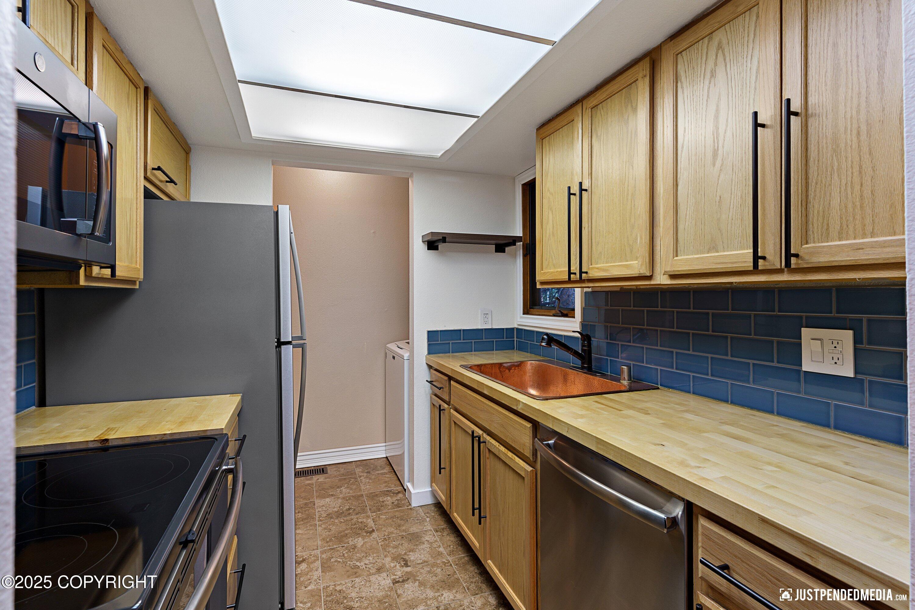 420 E 56th Avenue # 7H Unit: #7H
