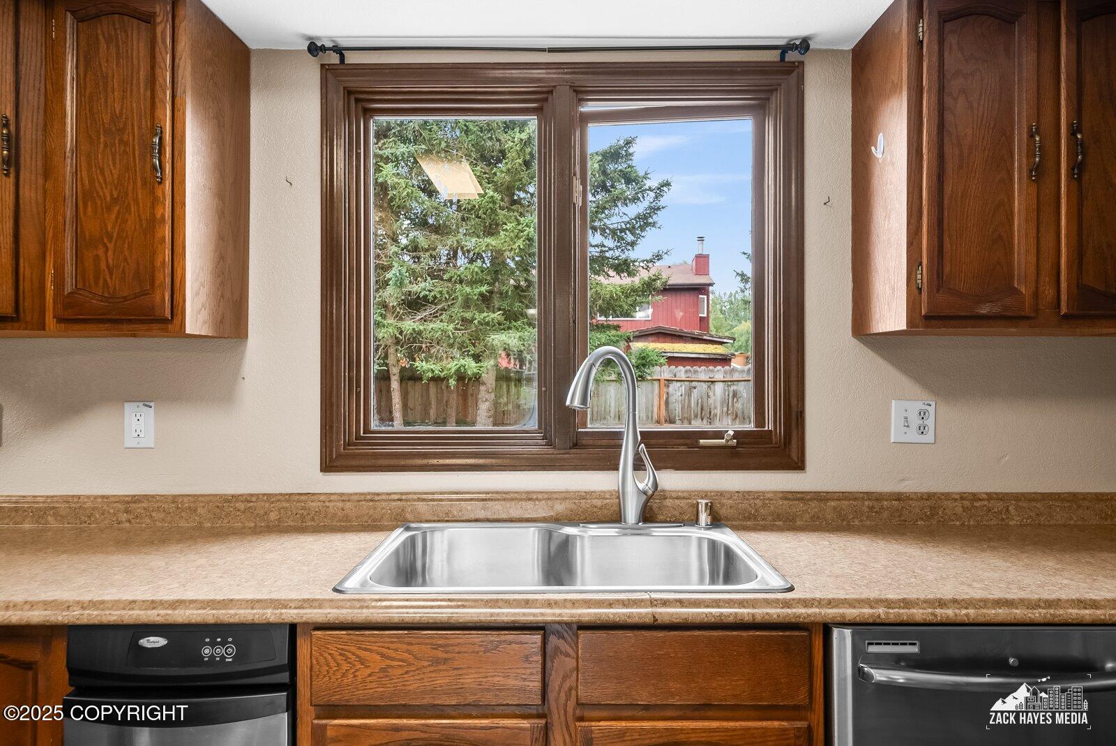 2320 Banbury Drive