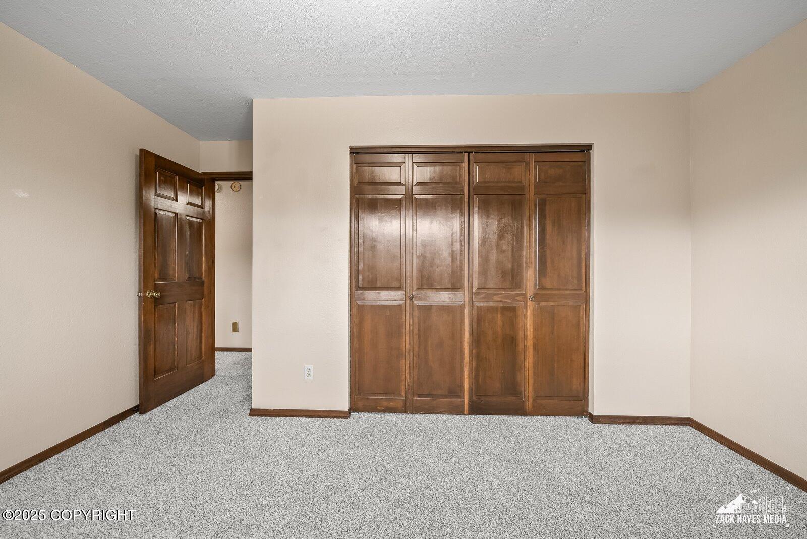 2320 Banbury Drive