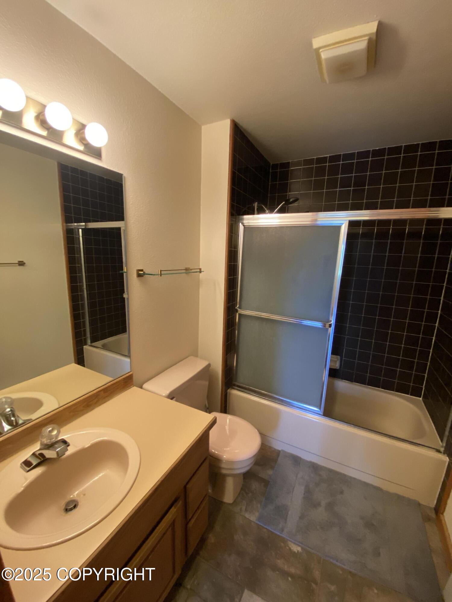 3051 E 42nd Avenue # 604 Unit: #604