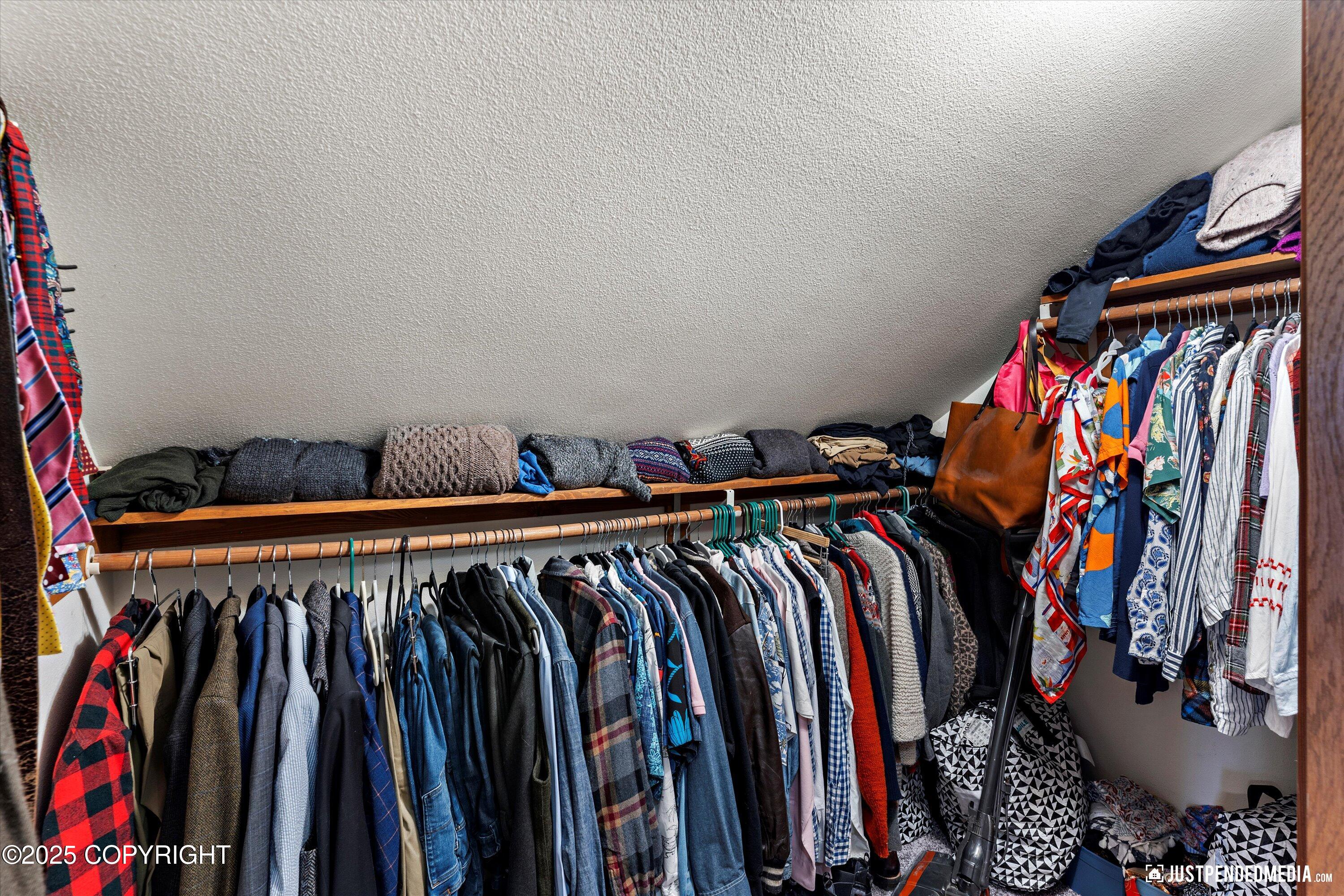 8000 Summerset Drive