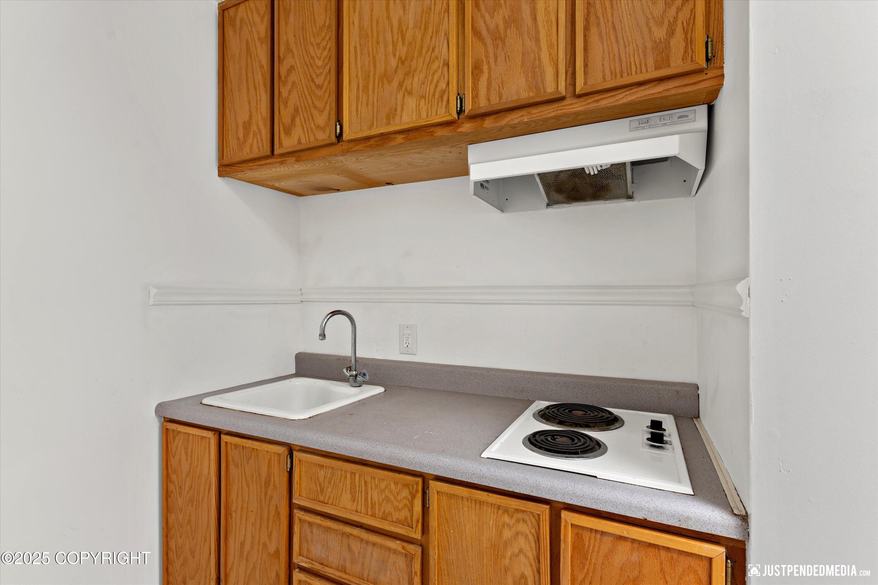 8000 Summerset Drive