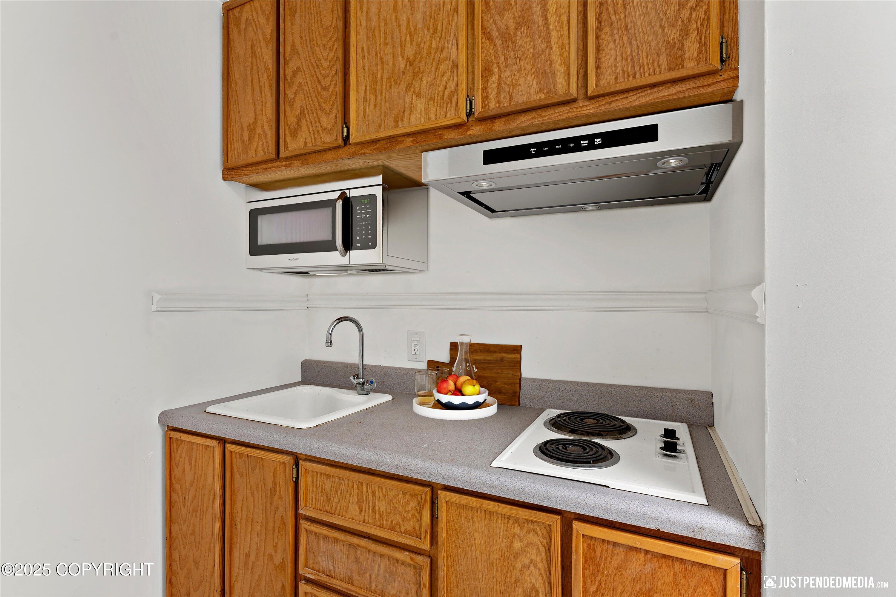 8000 Summerset Drive