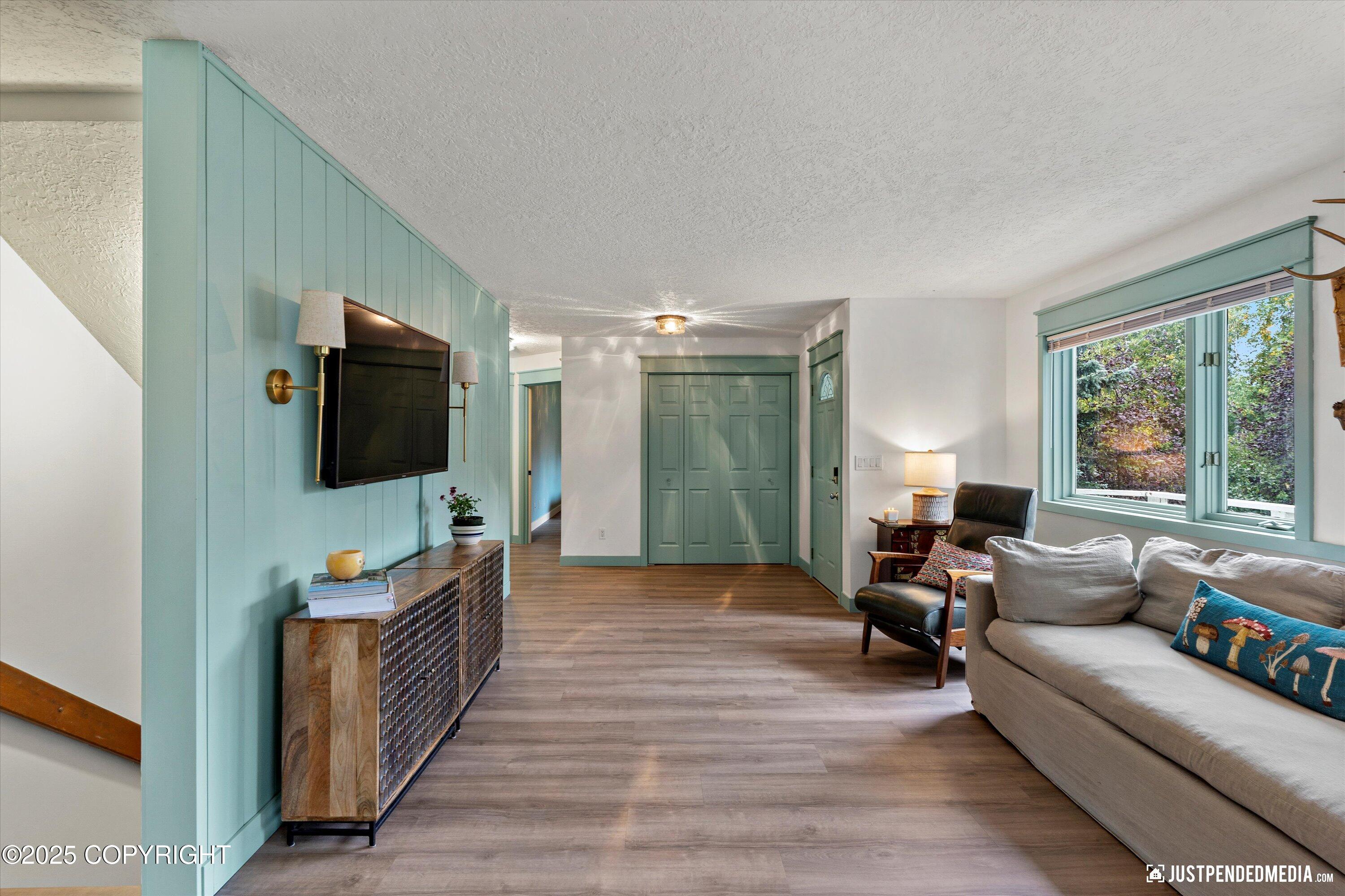 8000 Summerset Drive