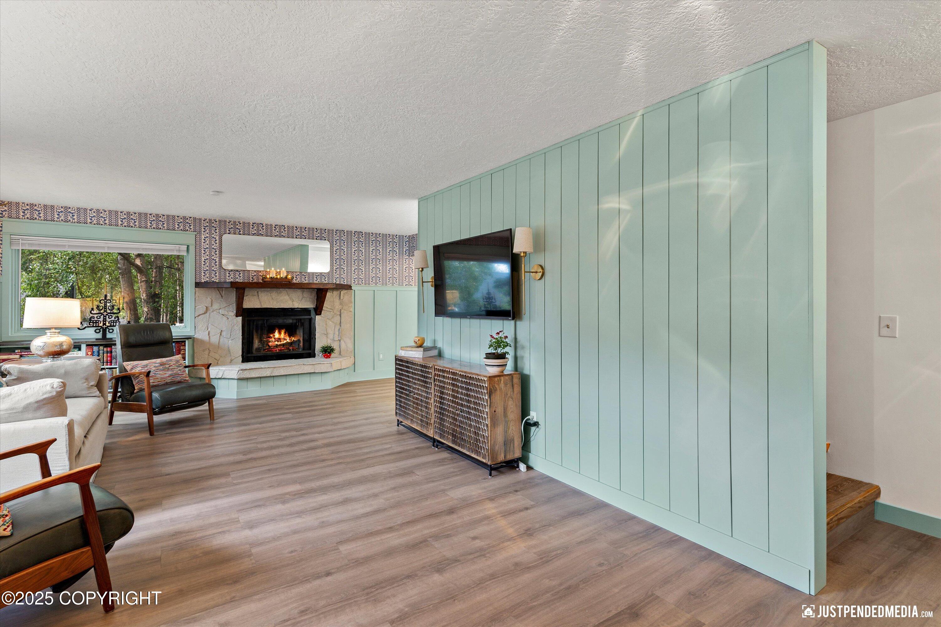 8000 Summerset Drive