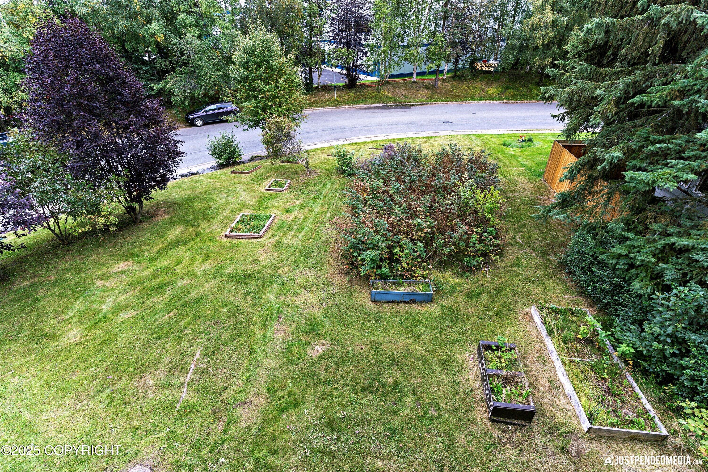 8000 Summerset Drive