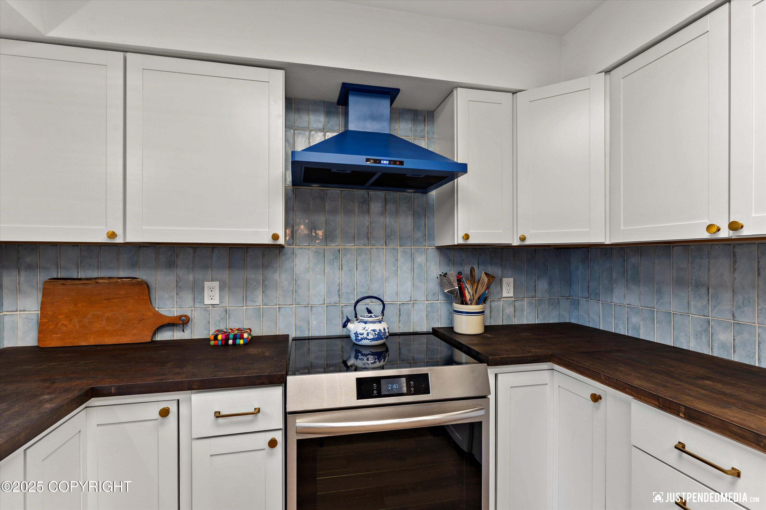 8000 Summerset Drive