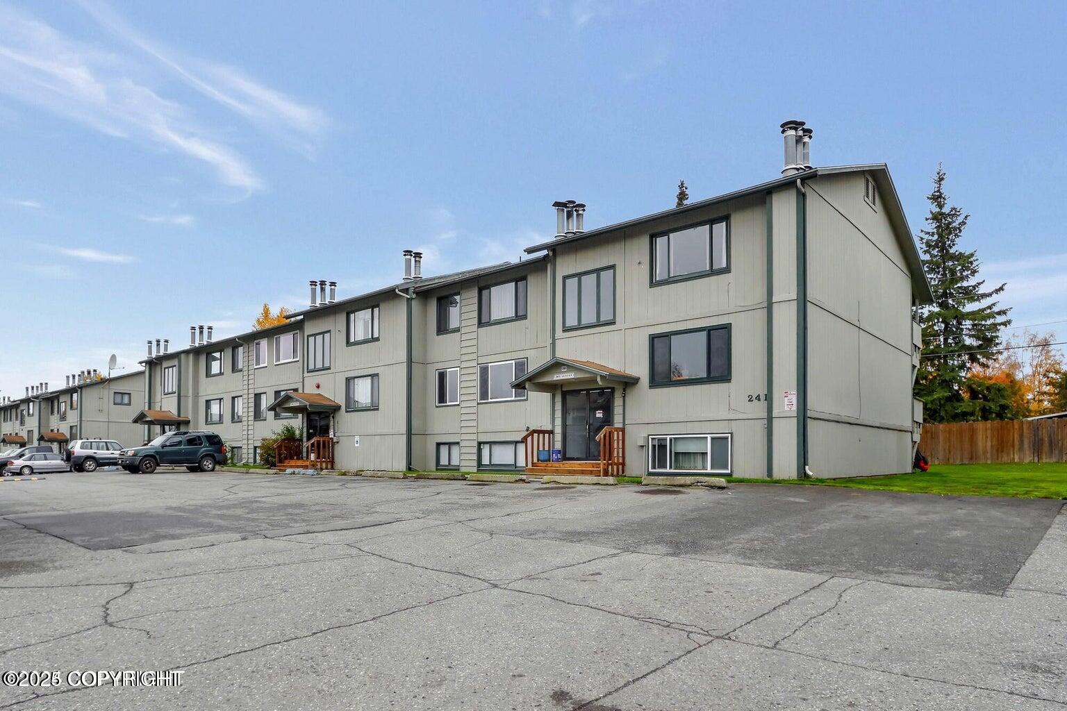 241 McCarrey Street # 3B