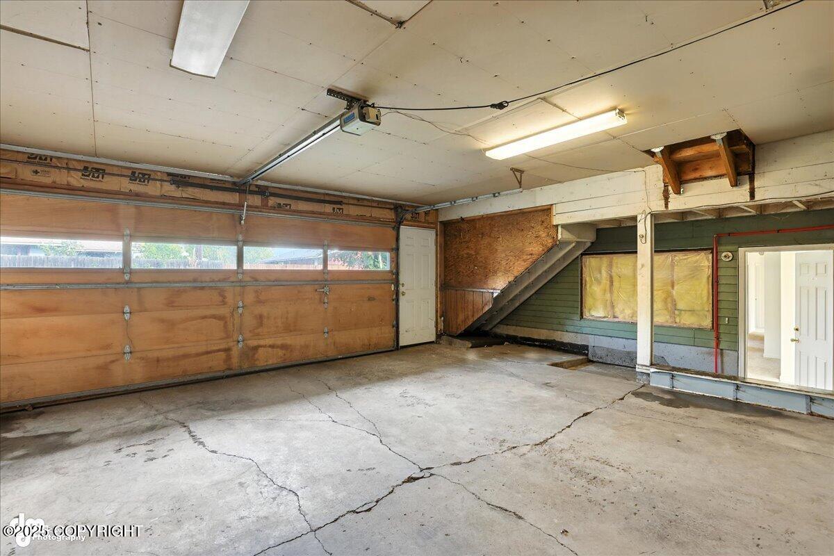 5559 Penn Circle