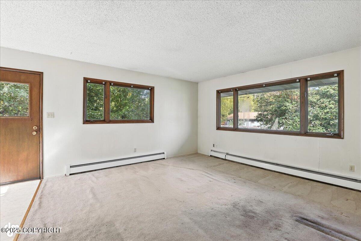 5559 Penn Circle