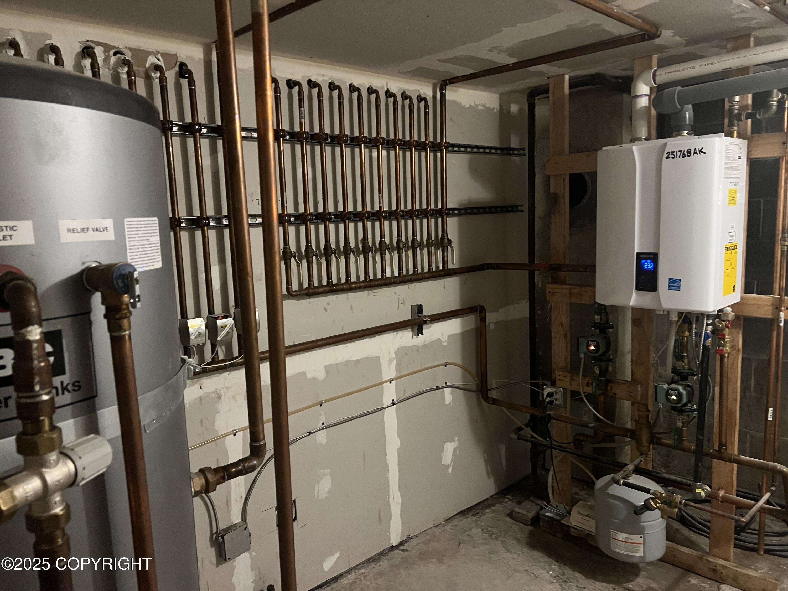 4321 Thompson Avenue